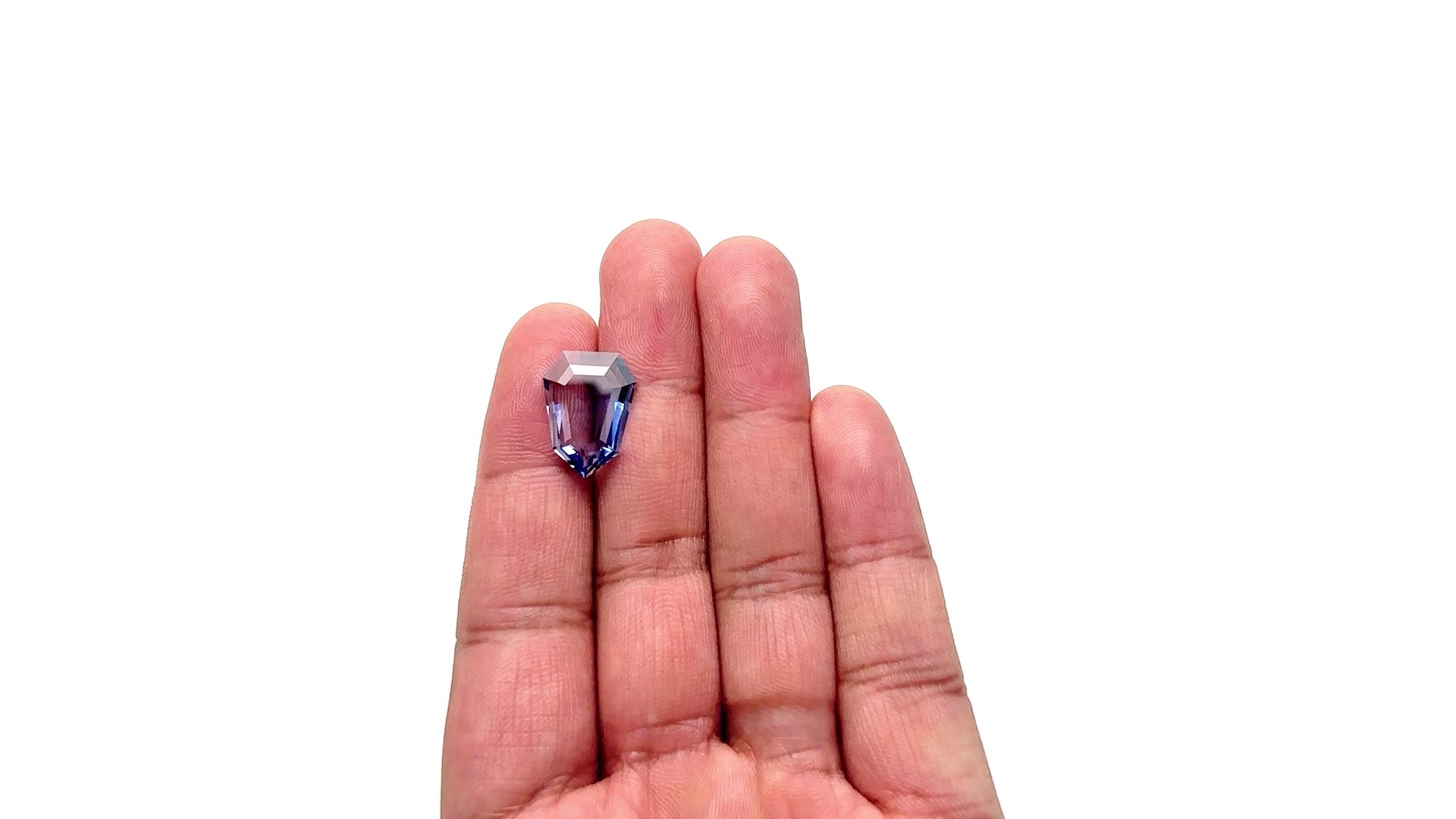 8.18ct 17.90x13x3.50mm Shield Portrait Cut Sapphire 27715-01