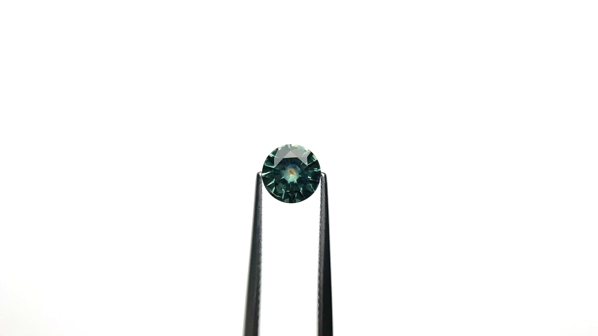 1.34ct 6.79x6.74x4.10mm Round Brilliant Sapphire 26524-29