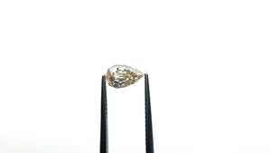 1.06ct 8.52x5.22x3.28mm VVS2 W-X Geo Pear Step Cut 28054-01