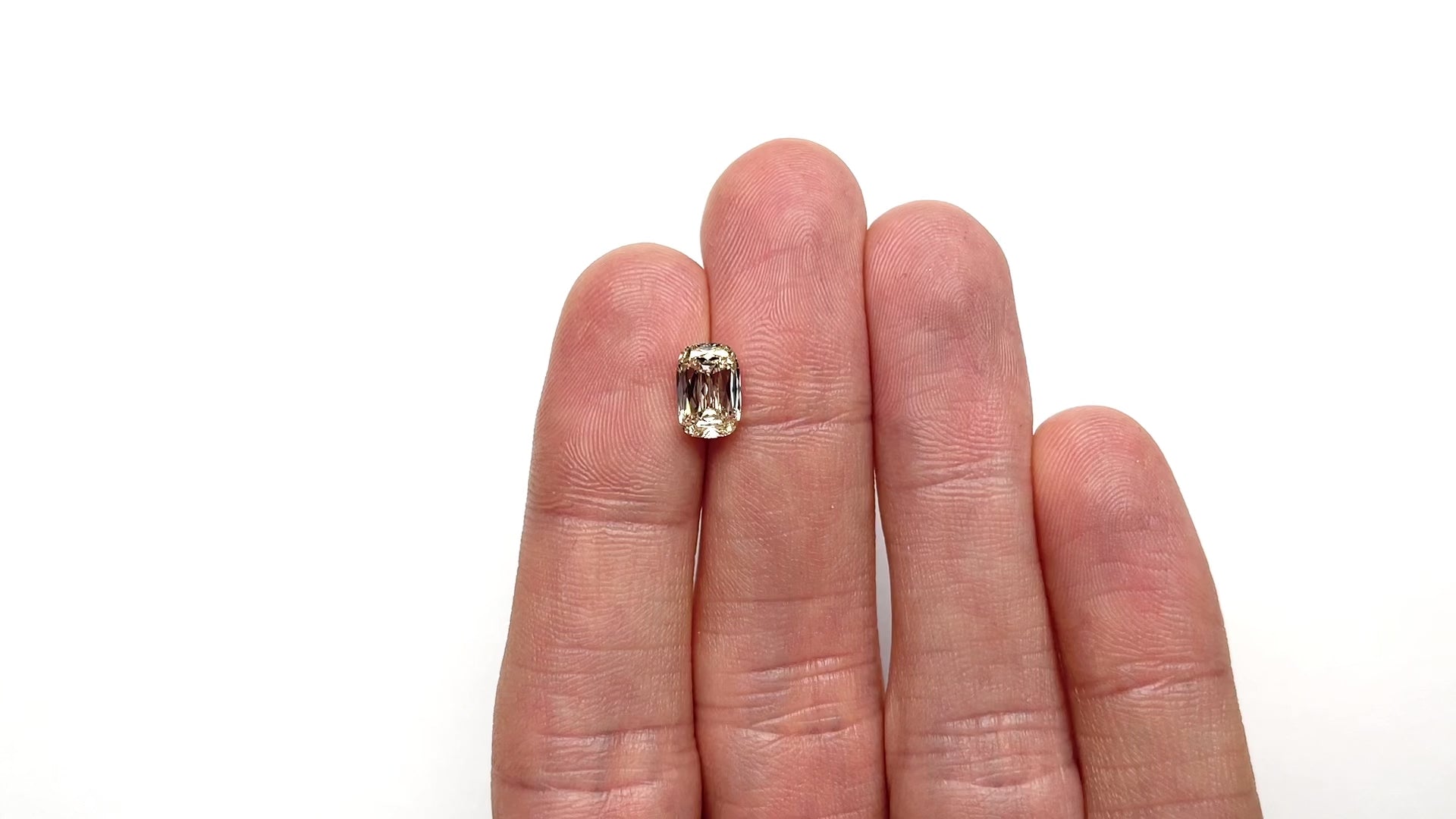 2.01ct 8.74x5.96x4.02mm GIA VVS1 W-X Cushion Brilliant 27090-01
