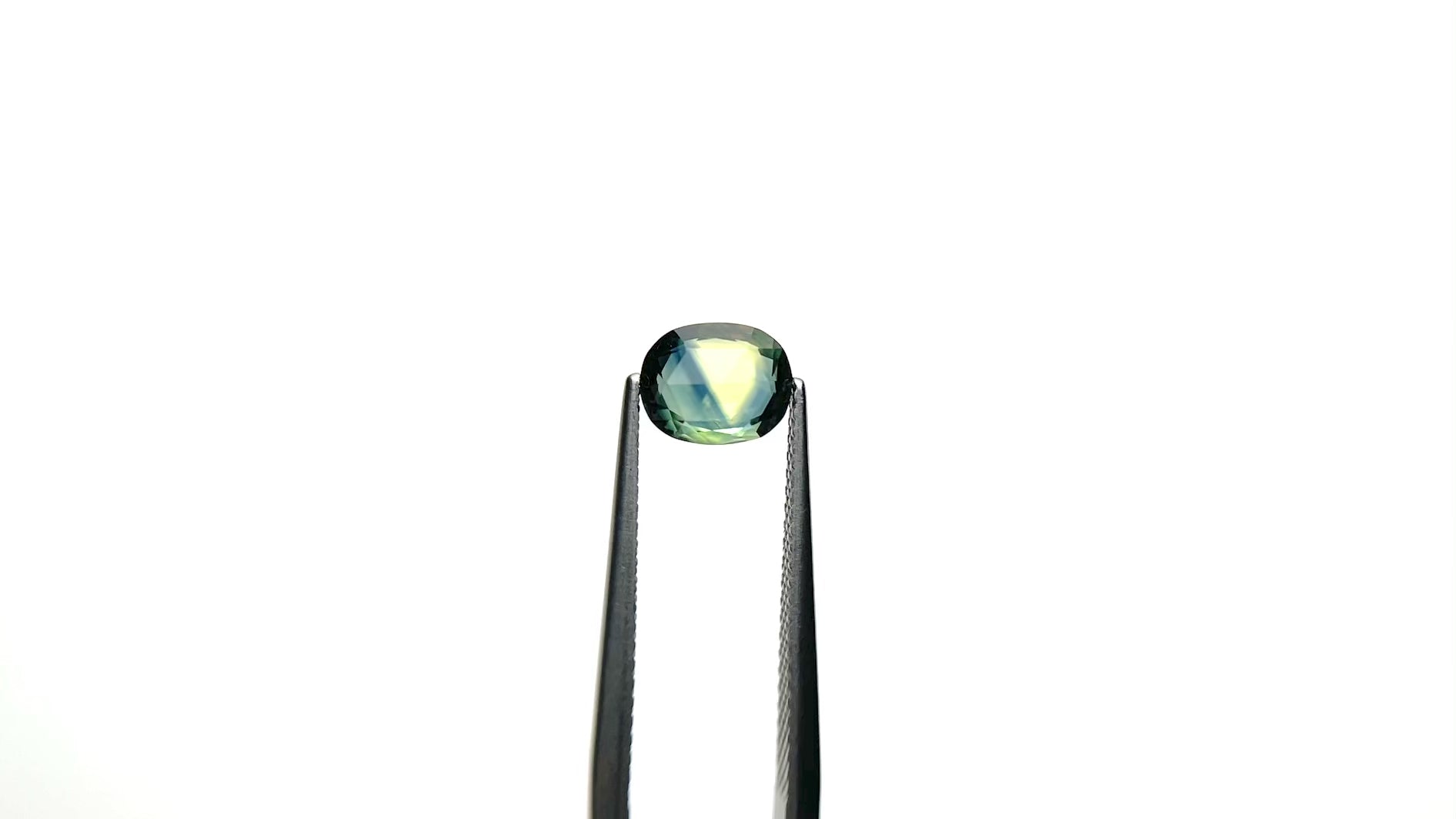 1.27ct 7.35x5.91x3.05mm Oval Rosecut Sapphire 26327-43