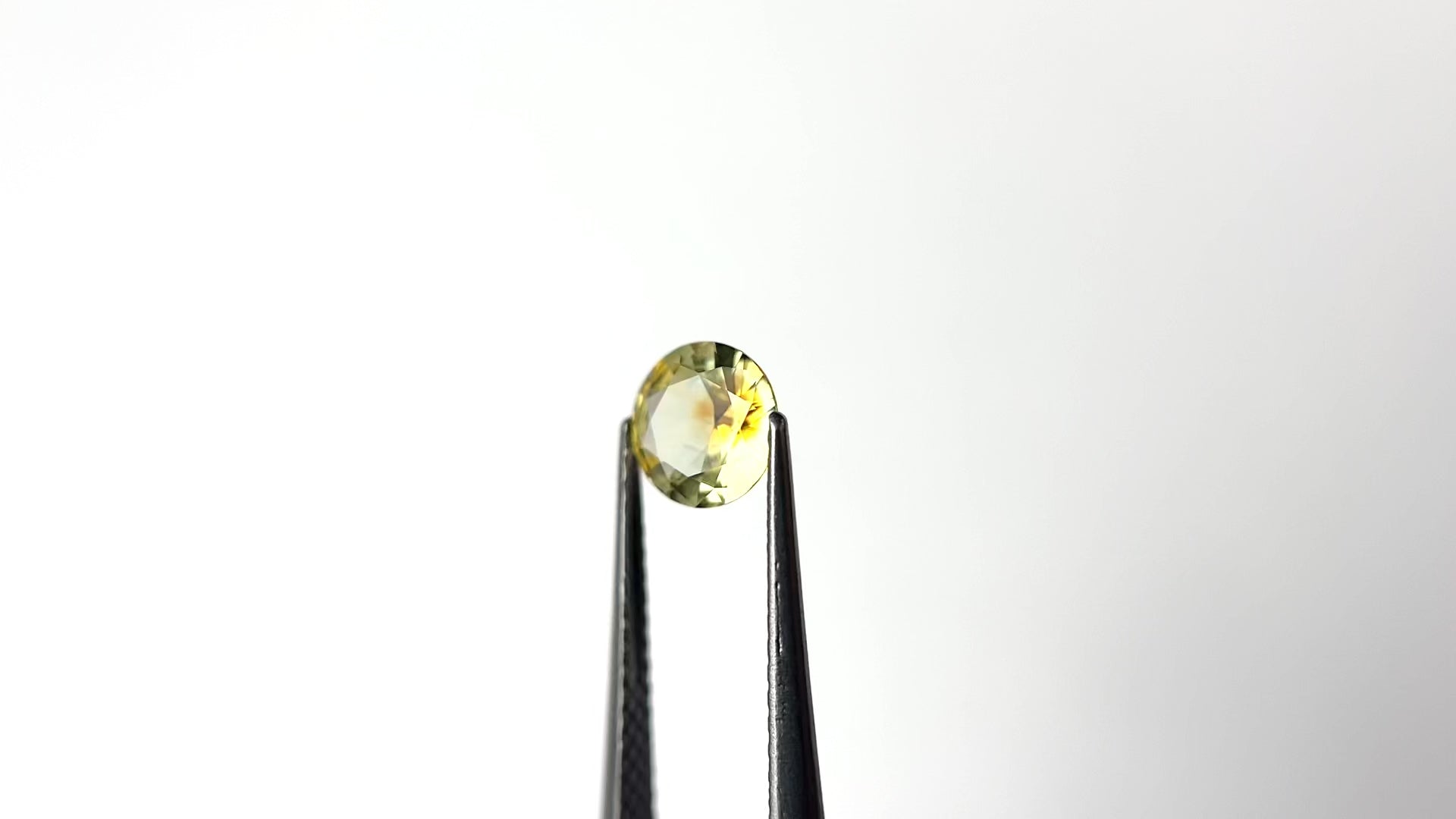 0.85ct 6.18x6.18x2.96mm Round Brilliant Sapphire 26696-01