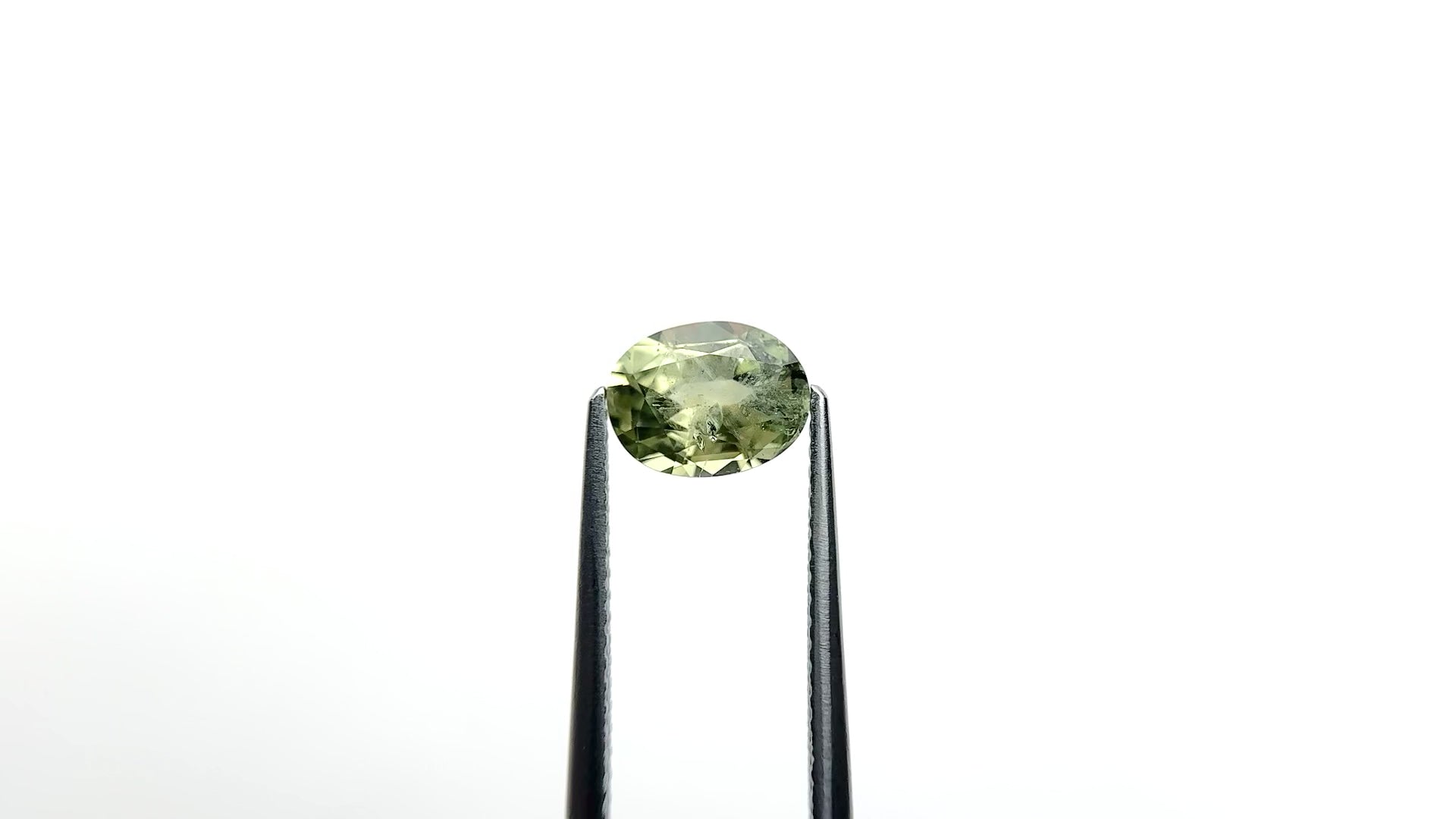 1.84ct 8.28x6.48x4.16mm Oval Brilliant Sapphire 24186-04