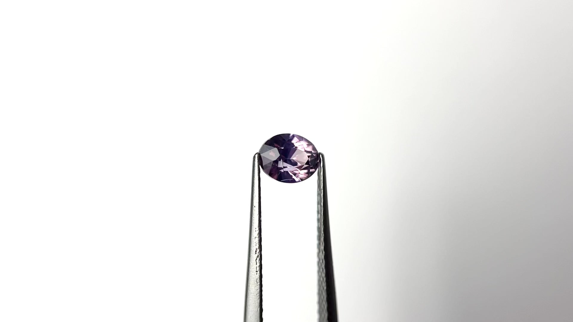 1.04ct 6.26x4.97x4.15mm Oval Brilliant Sapphire 28222-01