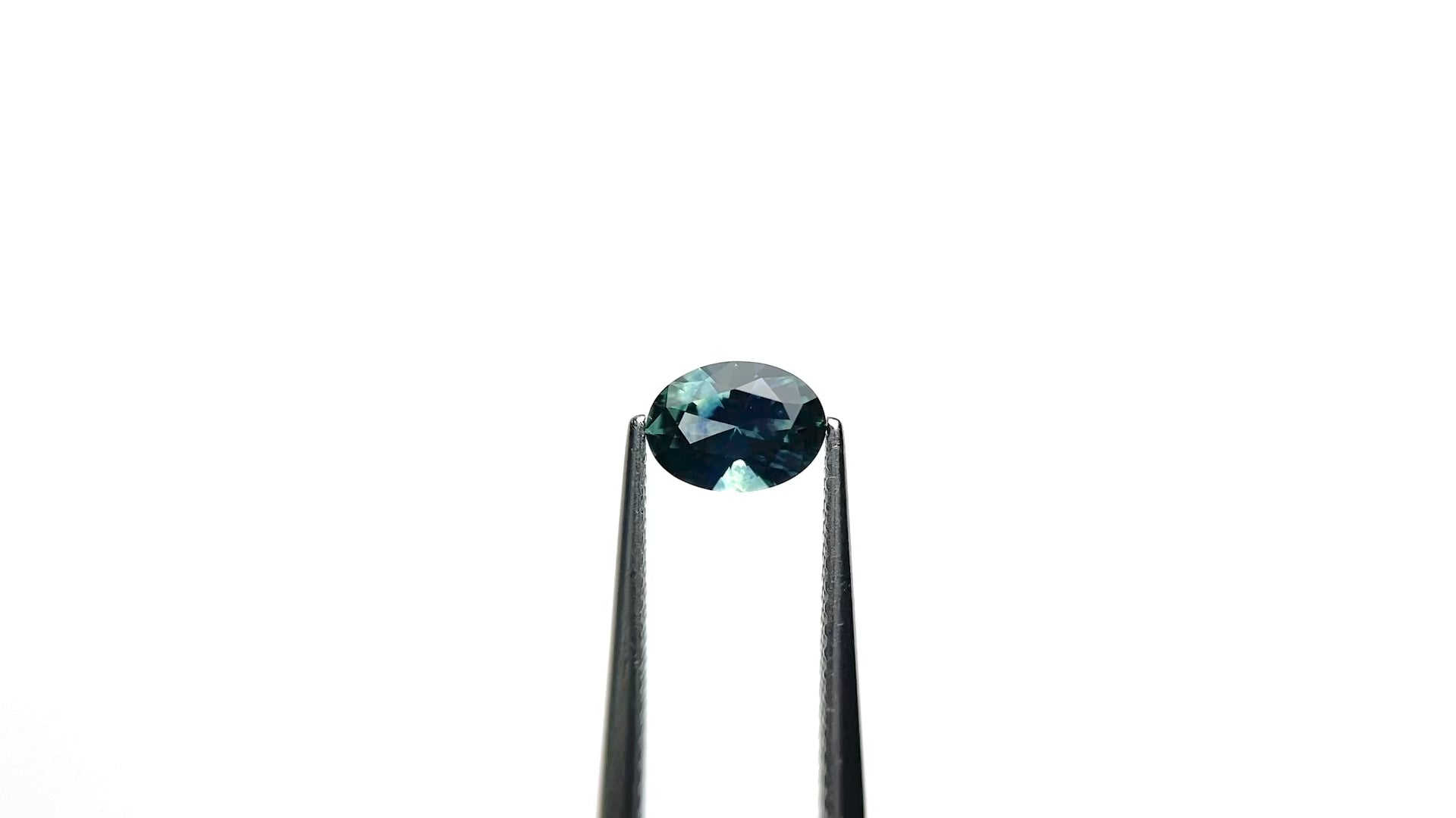 0.94ct 6.99x5.09x3.48mm Oval Brilliant Sapphire 26527-18