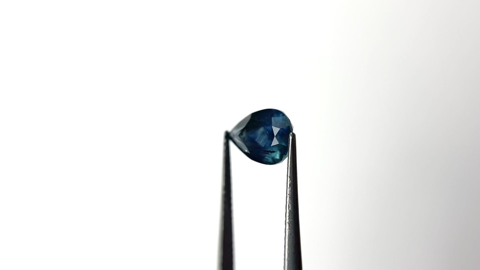 2.34ct 9.60x6.53x4.87mm Pear Brilliant Sapphire 28297-01