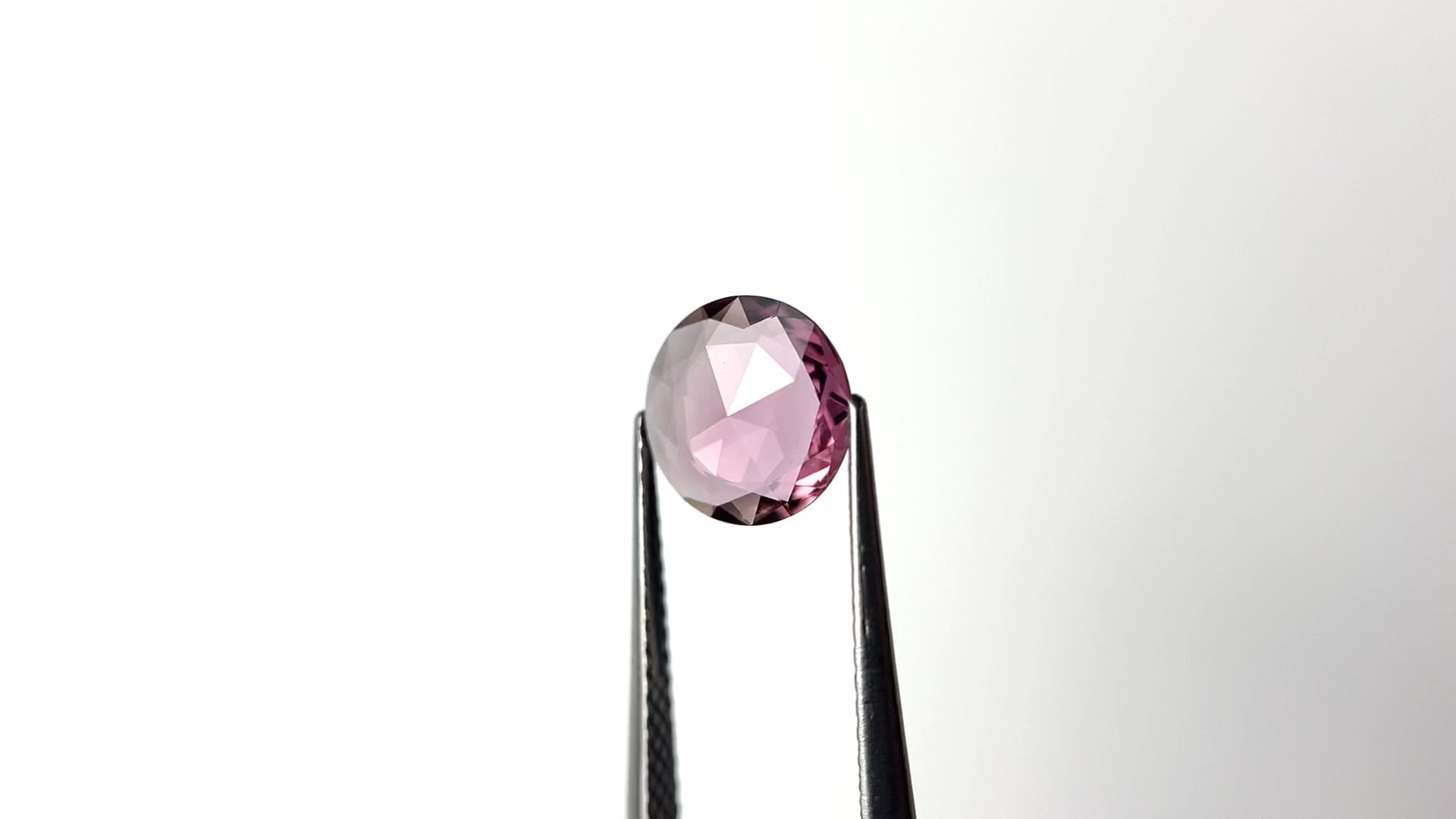 1.48ct 8.52x8.50x2.33mm Round Rosecut Sapphire 27744-02