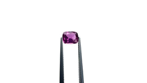 1.10ct 6.70x5.25x3.35mm Cushion Brilliant Sapphire 27956-08