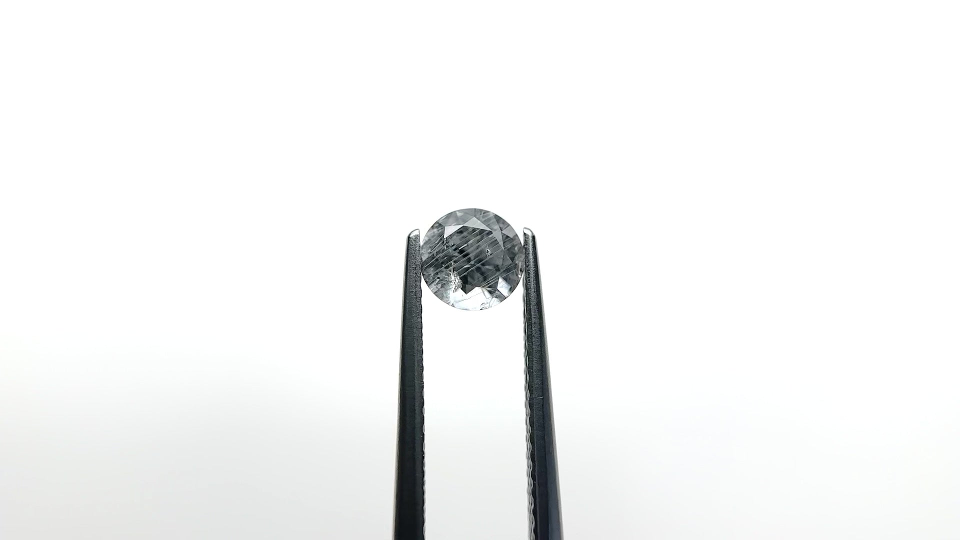 0.74ct 5.53x5.56x3.46mm Round Brilliant Sapphire 26134-20