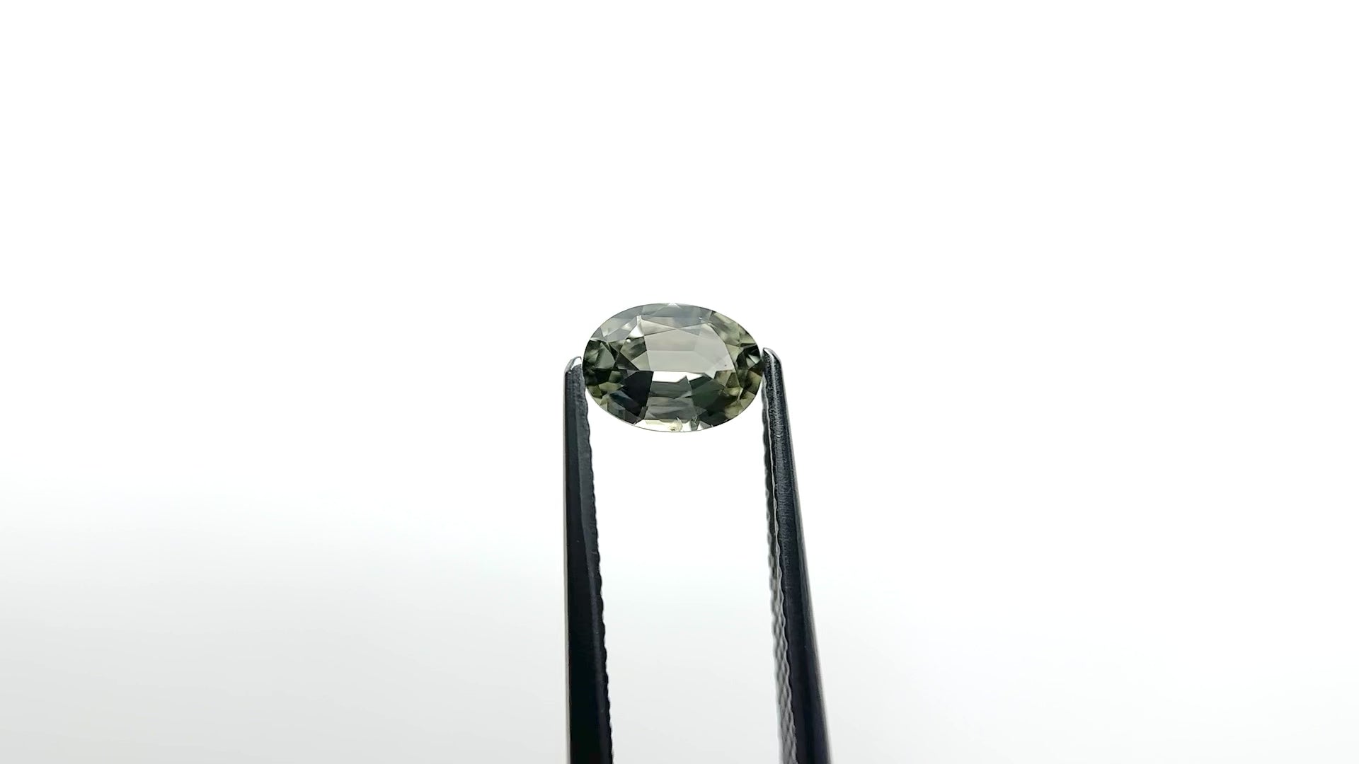 0.90ct 7.02x5.07x2.98mm Oval Brilliant Sapphire 26162-02