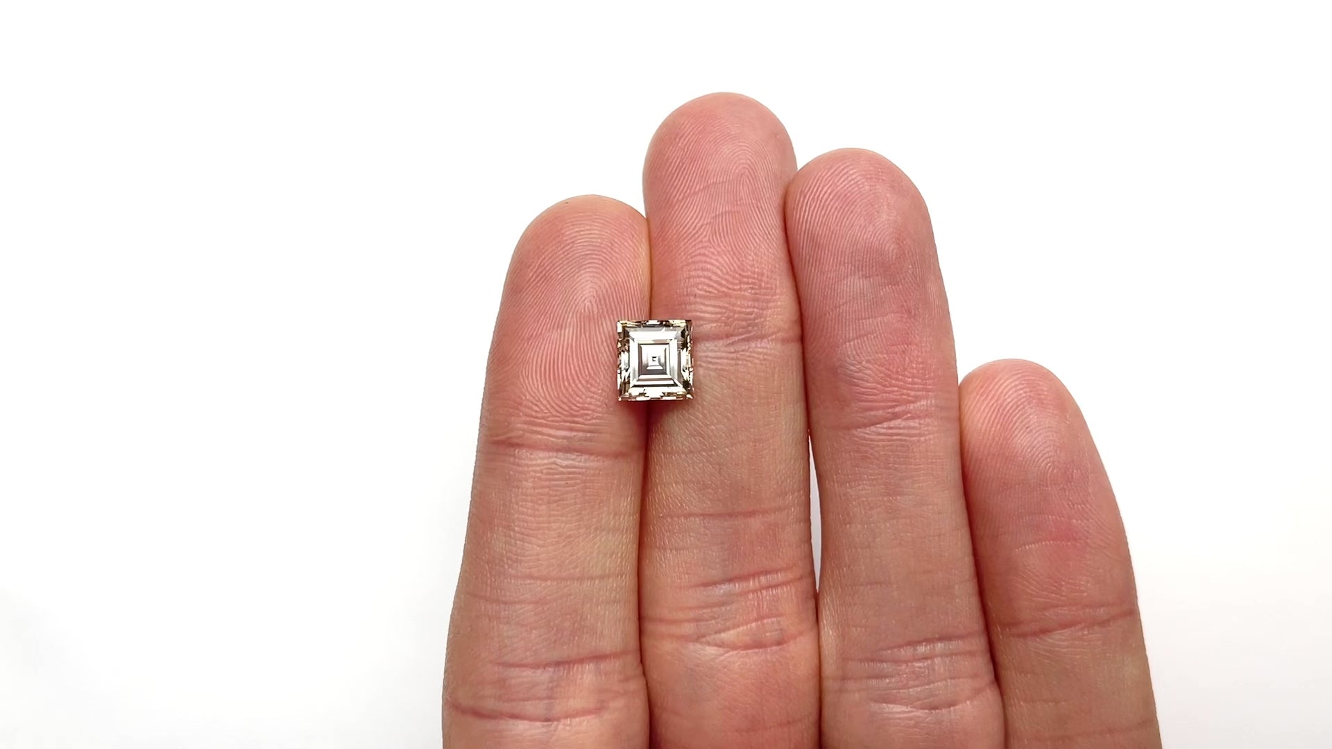 2.50ct 7.64x7.24x4.95mm VVS2 Q-R Carré Cut 🇨🇦 26808-01