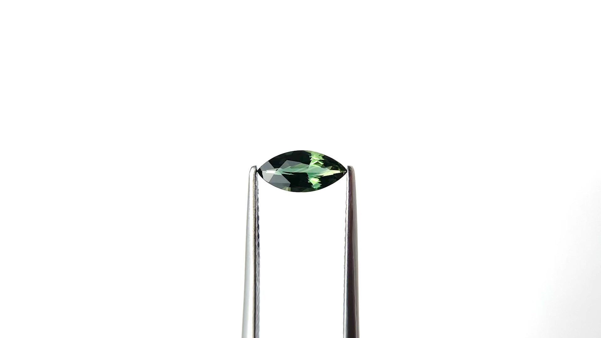 0.67ct 8.62x4.04x2.57mm Marquise Brilliant Sapphire 27340-03