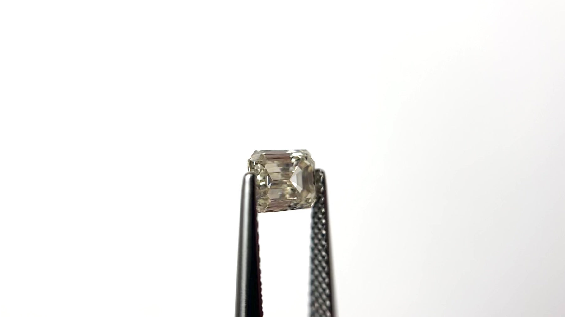 1.02ct 6.40x4.76x3.35mm VS1 Q-R Cut Corner Rectangle Step Cut 27376-10