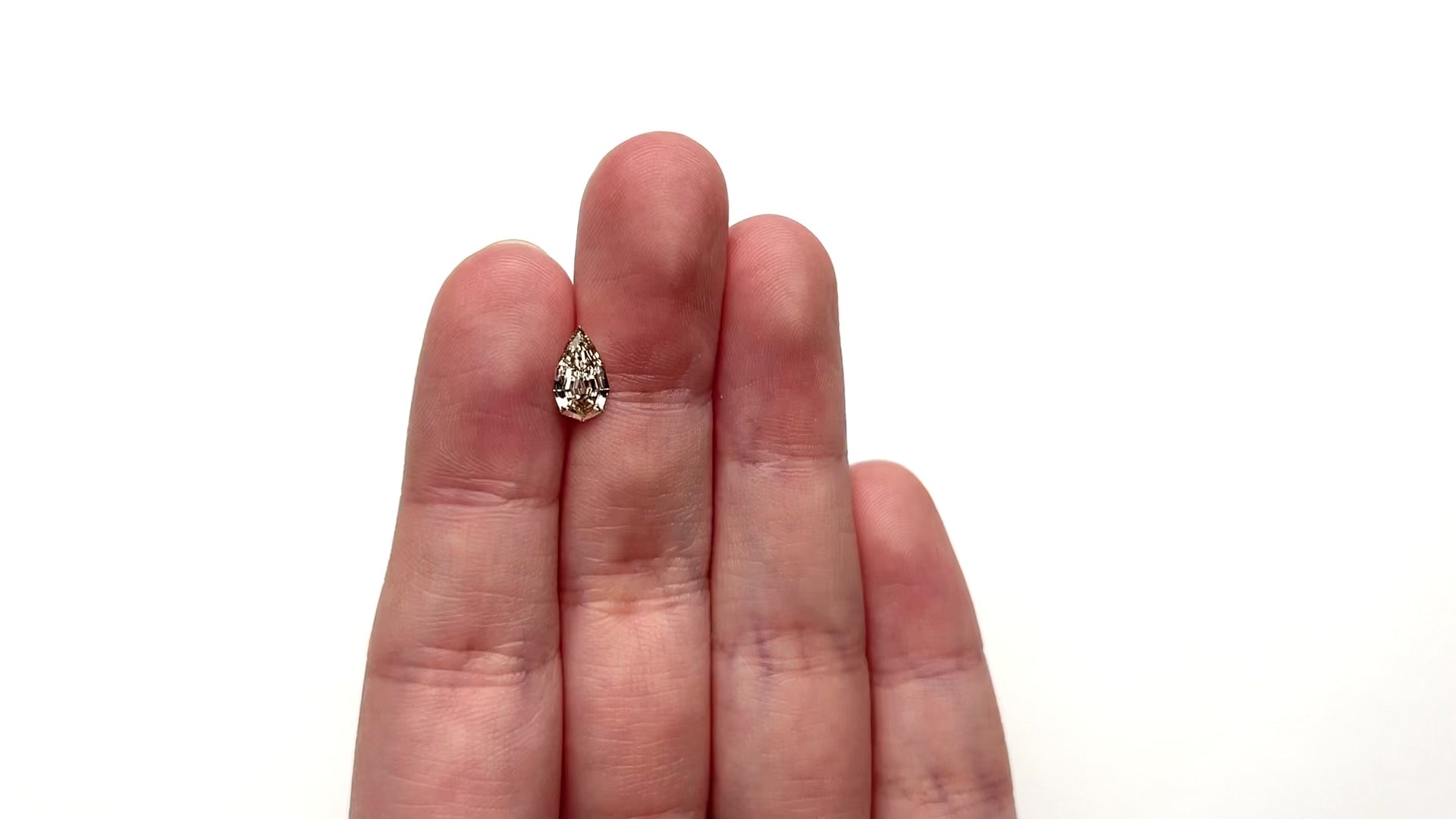 1.02ct 9.64x5.60x2.76mm VS2 U-V Geo Pear Step Cut 🇿🇦 27518-16