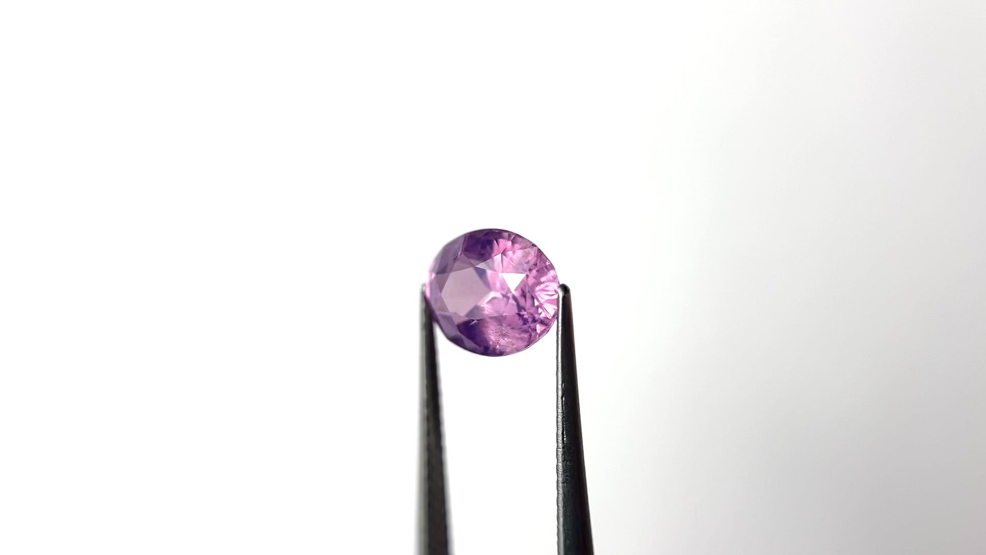 2.99ct 9.28x7.30x5.53mm Oval Brilliant Sapphire 27505-01