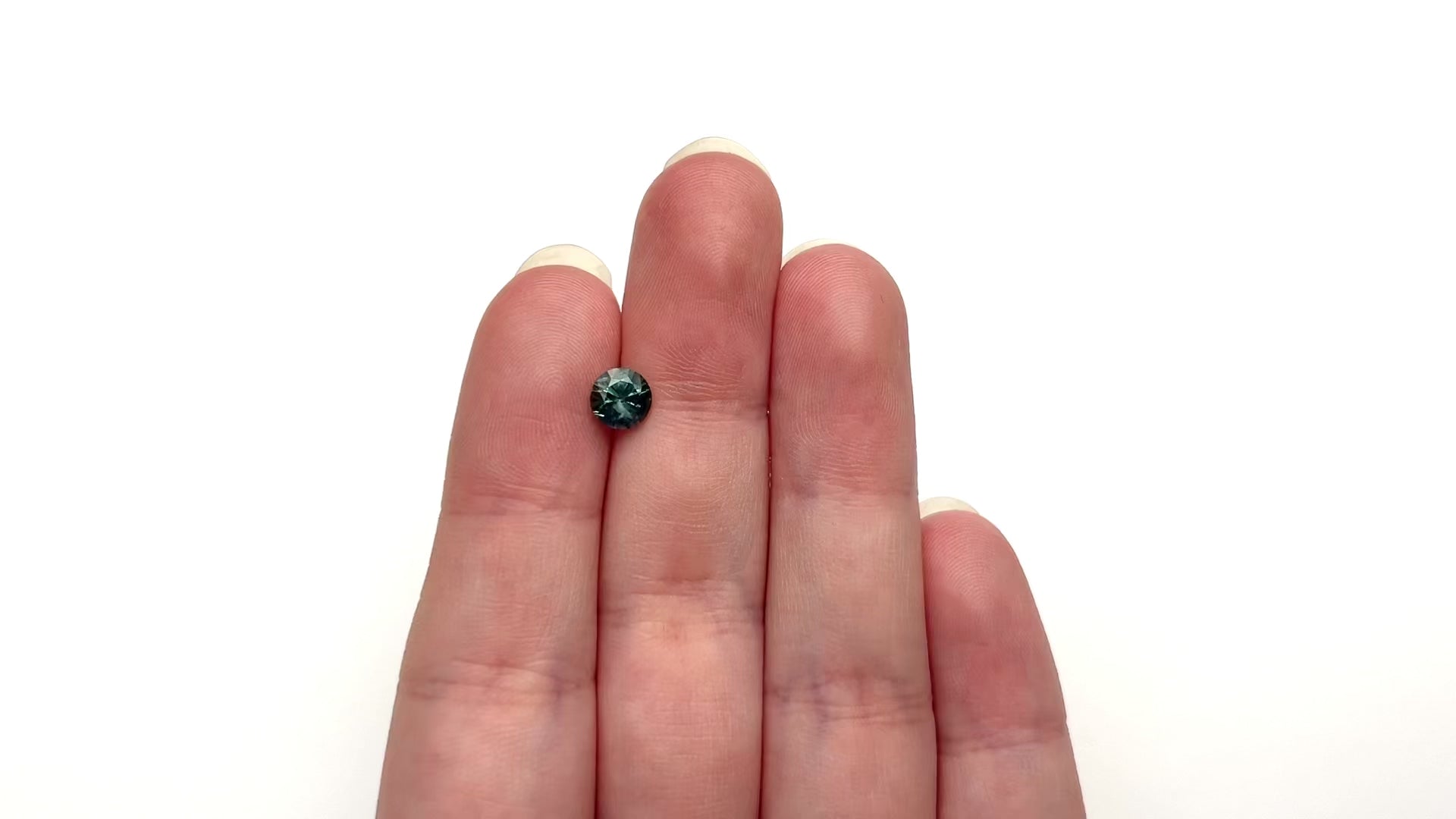1.09ct 6.09x60.7x4.19mm Round Brilliant Sapphire 26141-21