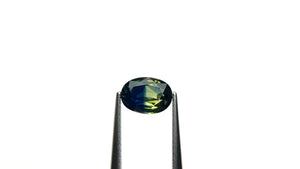 1.77ct 7.90x5.72x4.37mm Oval Brilliant Sapphire 23438-04