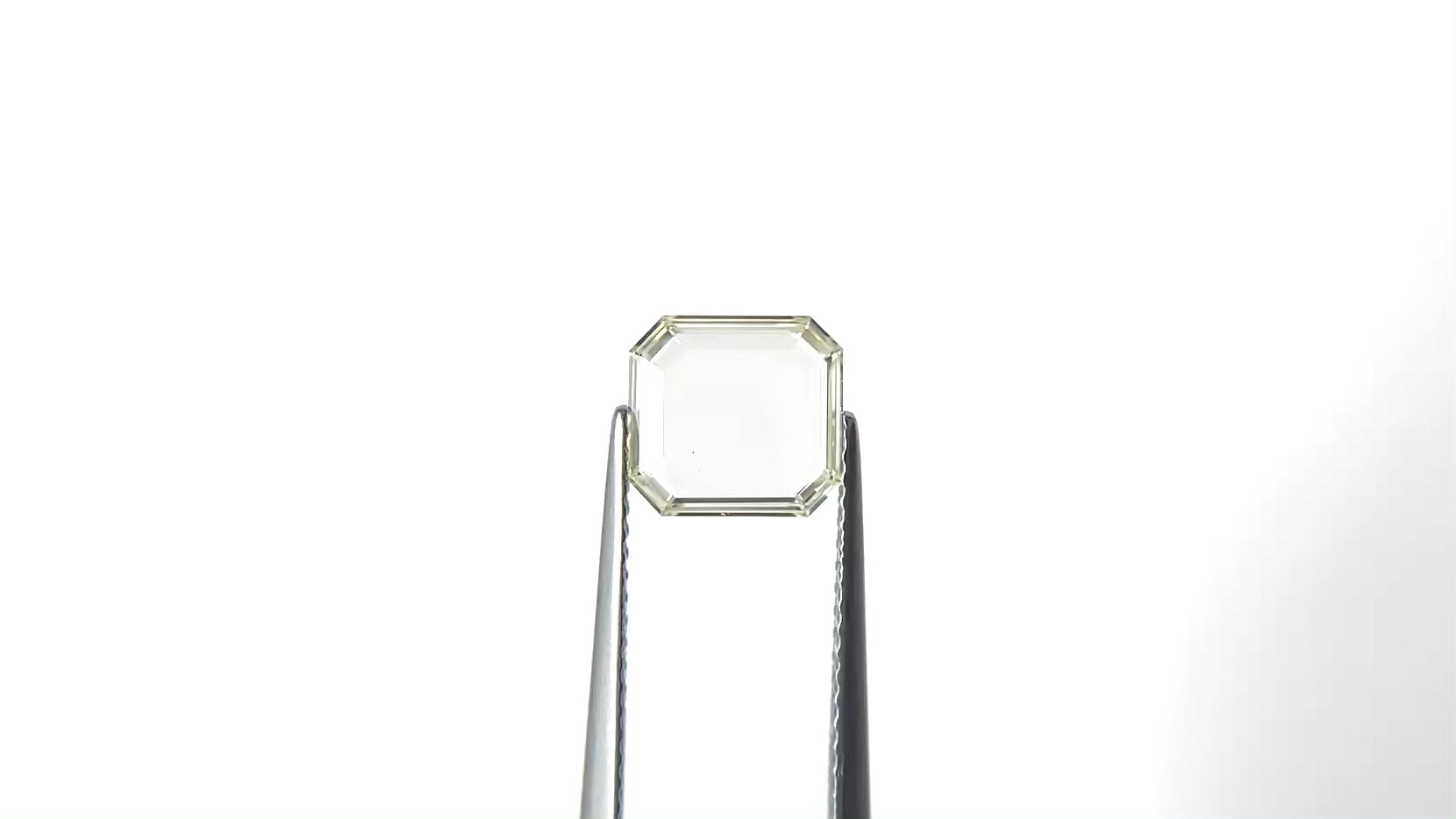1.30ct 8.27x7.71x1.54mm GIA VS2 L Cut Corner Square Portrait Cut 28328-01