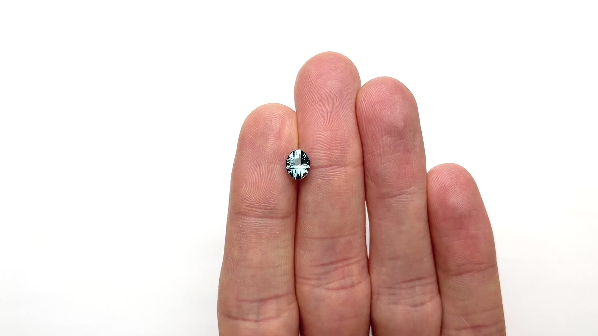 1.30ct 6.98x5.51x4.55mm Geo Oval Brilliant 26555-05