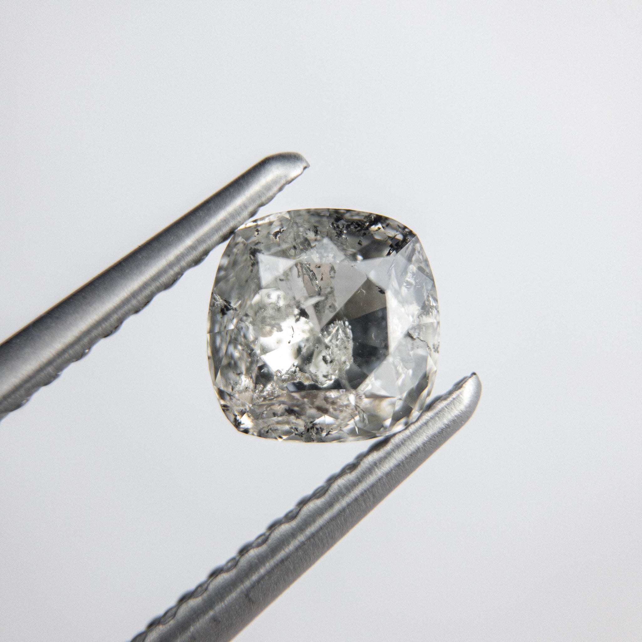 0.94ct 5.57x5.52x3.47mm Cushion Double Cut 18024-12 - Misfit Diamonds