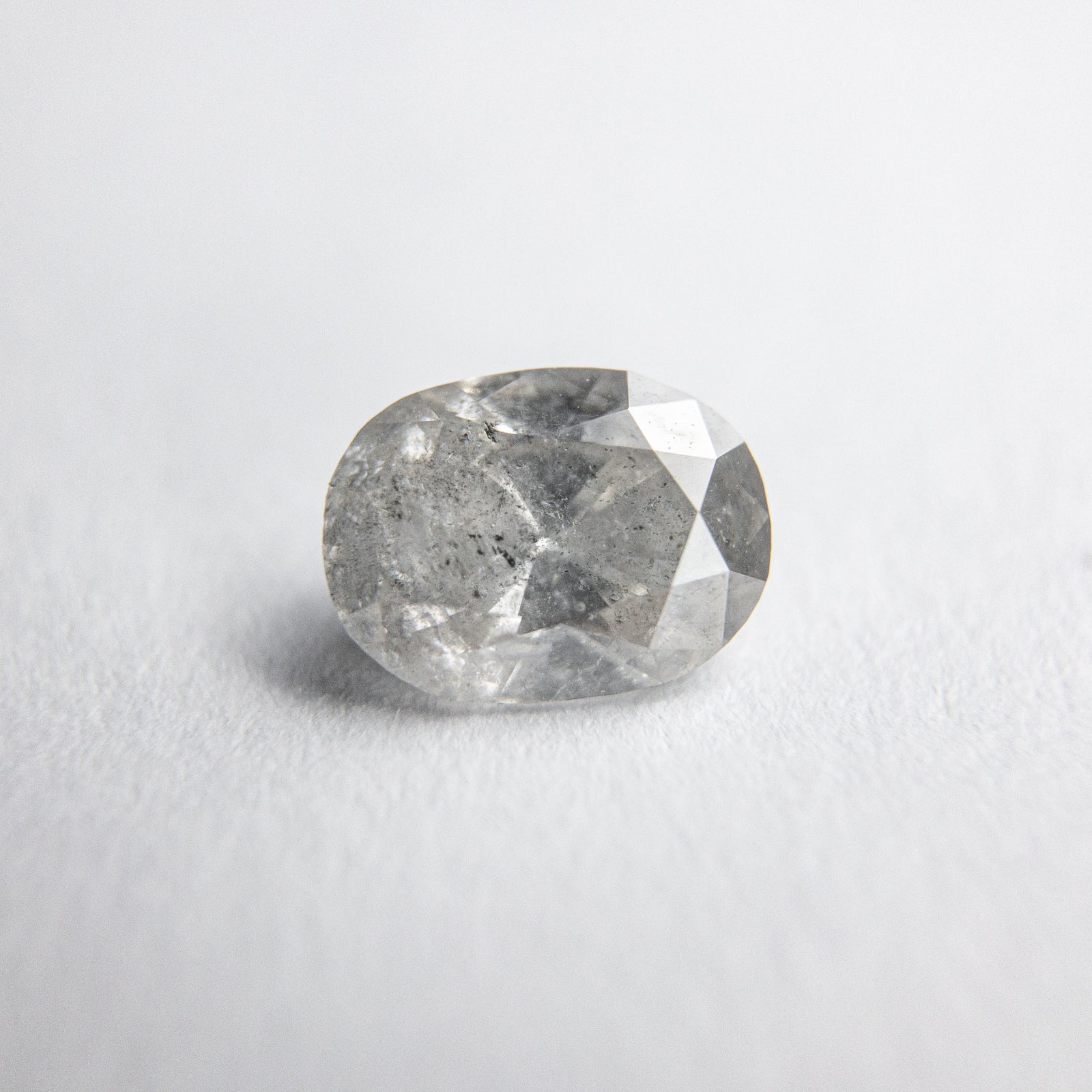 0.66ct 6.54x4.90x2.98mm Oval Brilliant 18026-02 - Misfit Diamonds