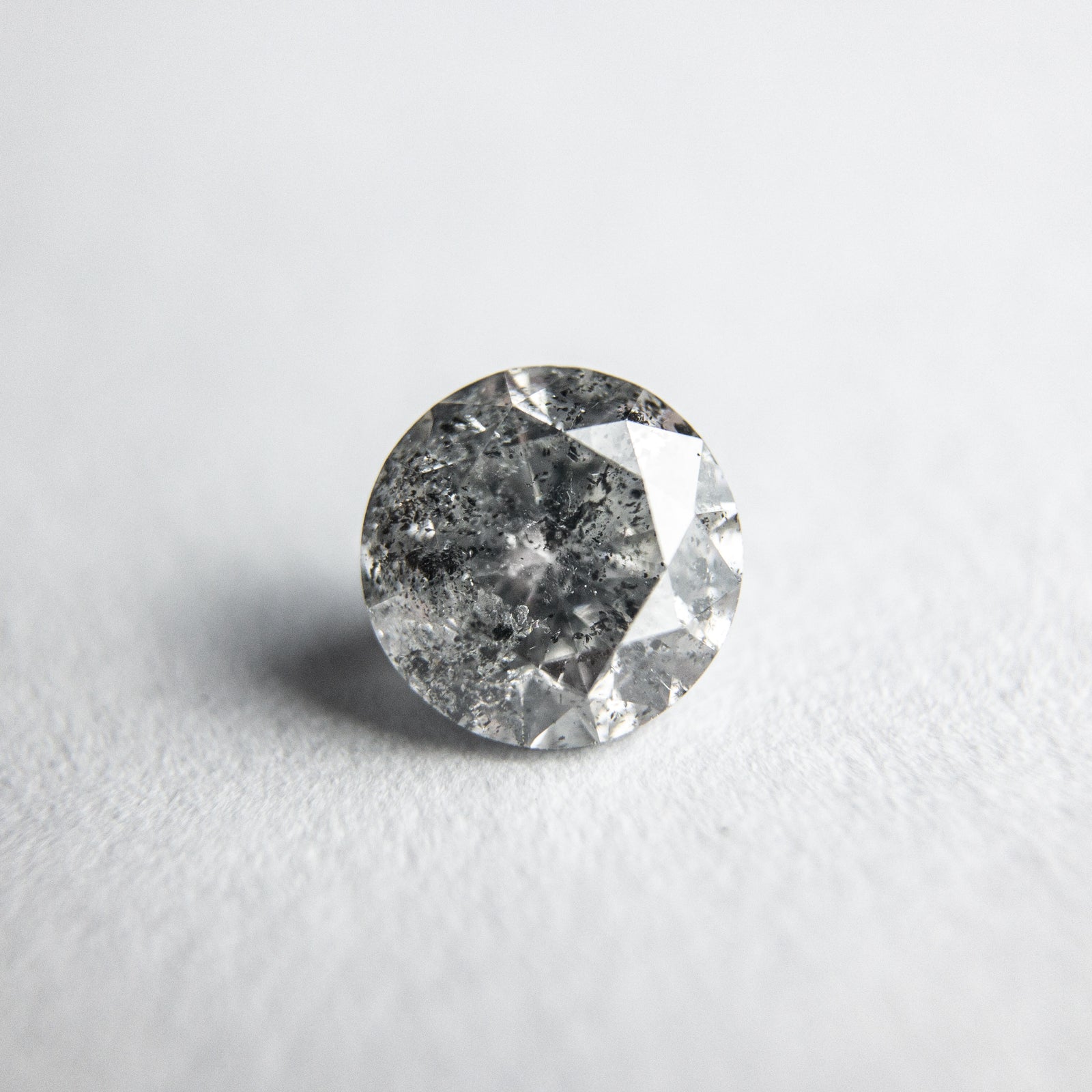 0.76ct 5.64x5.62x3.64mm Round Brilliant 18029-02 - Misfit Diamonds