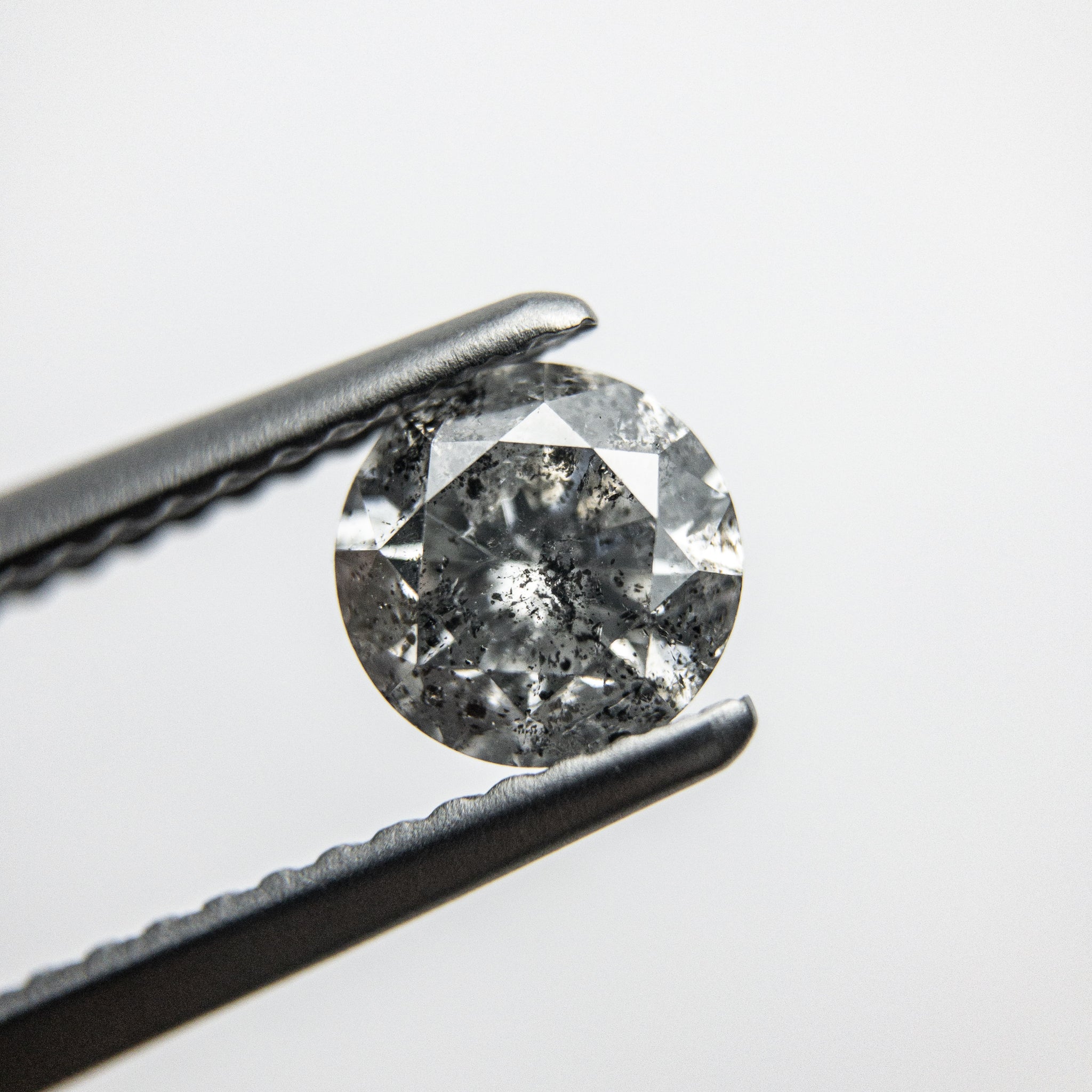 0.76ct 5.64x5.62x3.64mm Round Brilliant 18029-02 - Misfit Diamonds