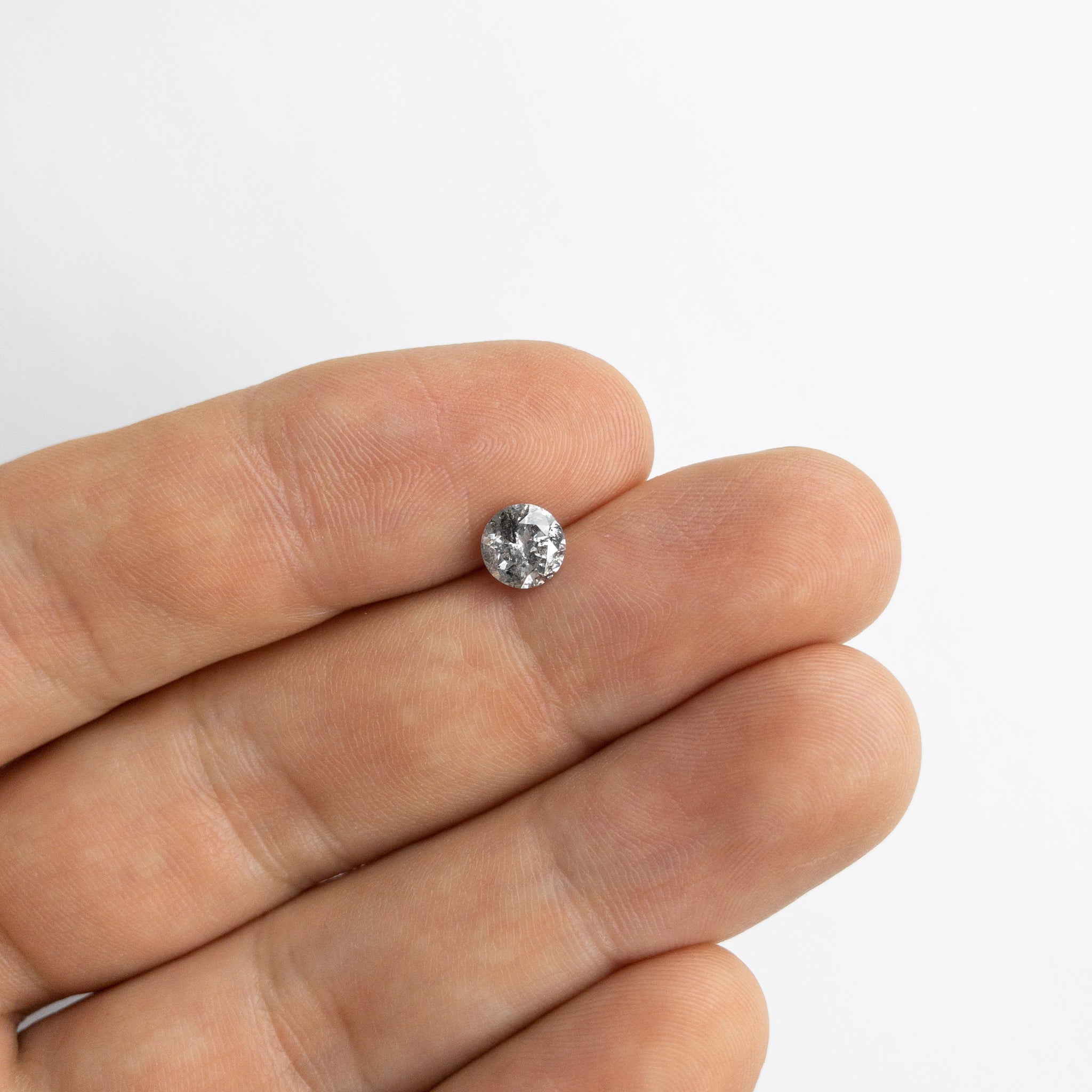 1.03ct 6.19x6.16x4.00mm Round Brilliant 18029-06 - Misfit Diamonds
