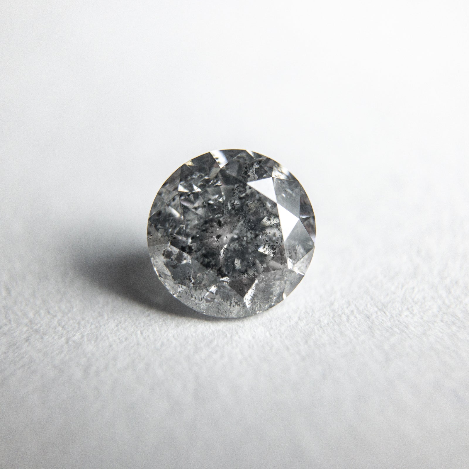 0.74ct 5.70x5.67x3.59mm Round Brilliant 18029-07 - Misfit Diamonds