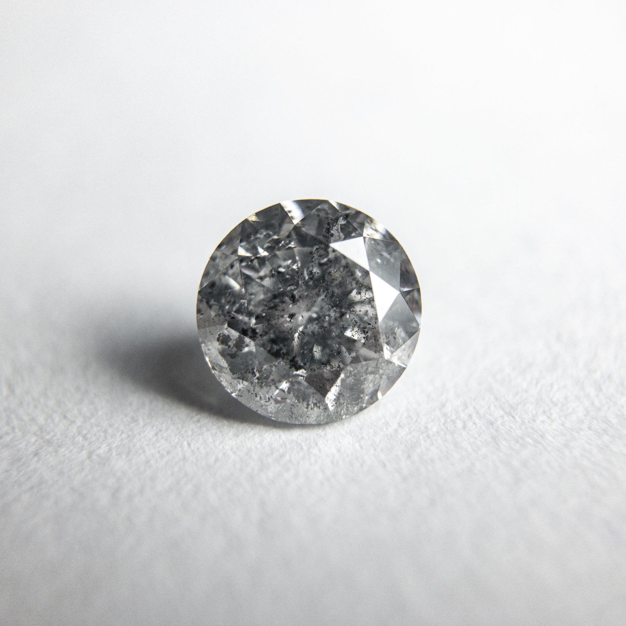 0.74ct 5.70x5.67x3.59mm Round Brilliant 18029-07 - Misfit Diamonds