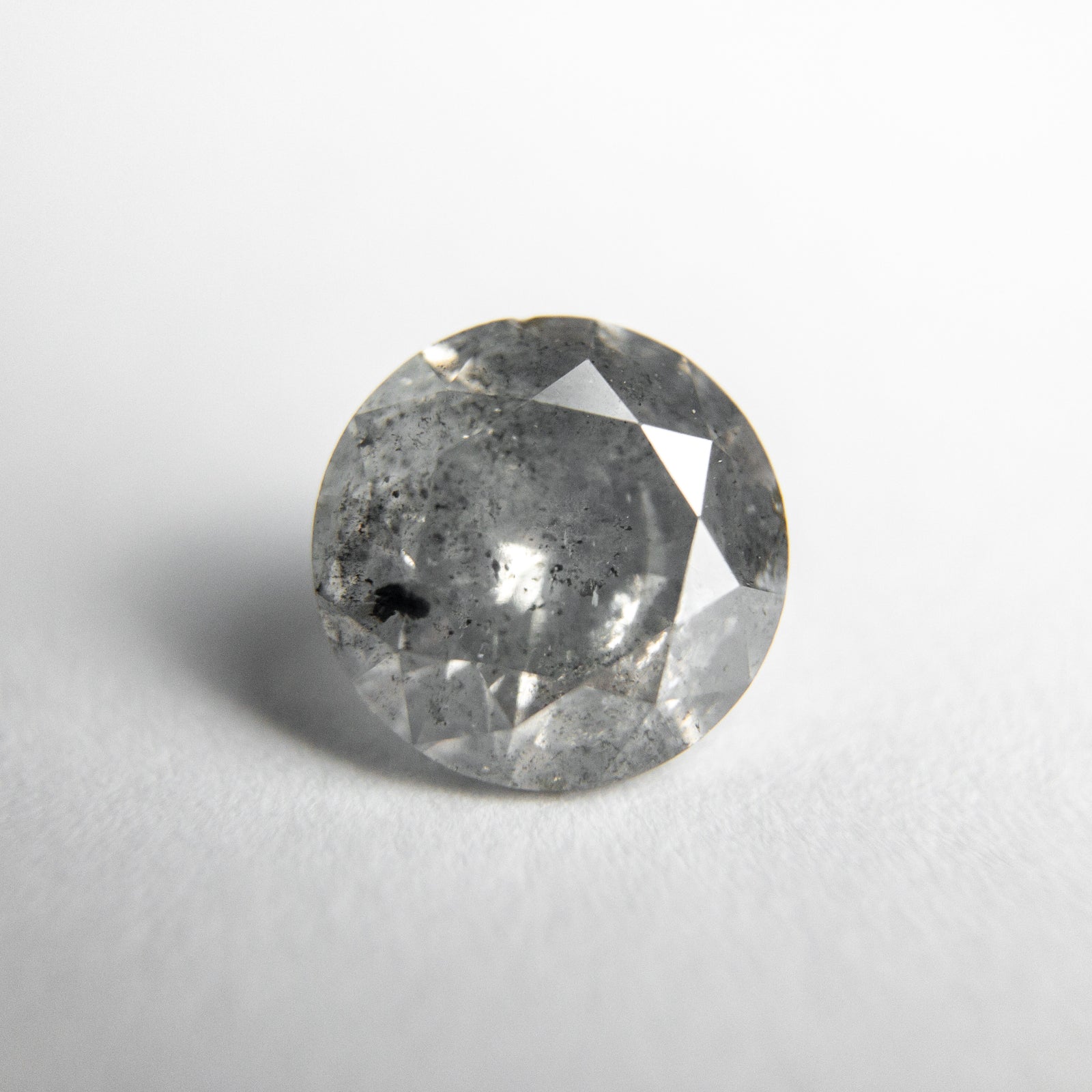 1.39ct 6.97x6.96x4.33mm Round Brilliant 18064-08 - Misfit Diamonds
