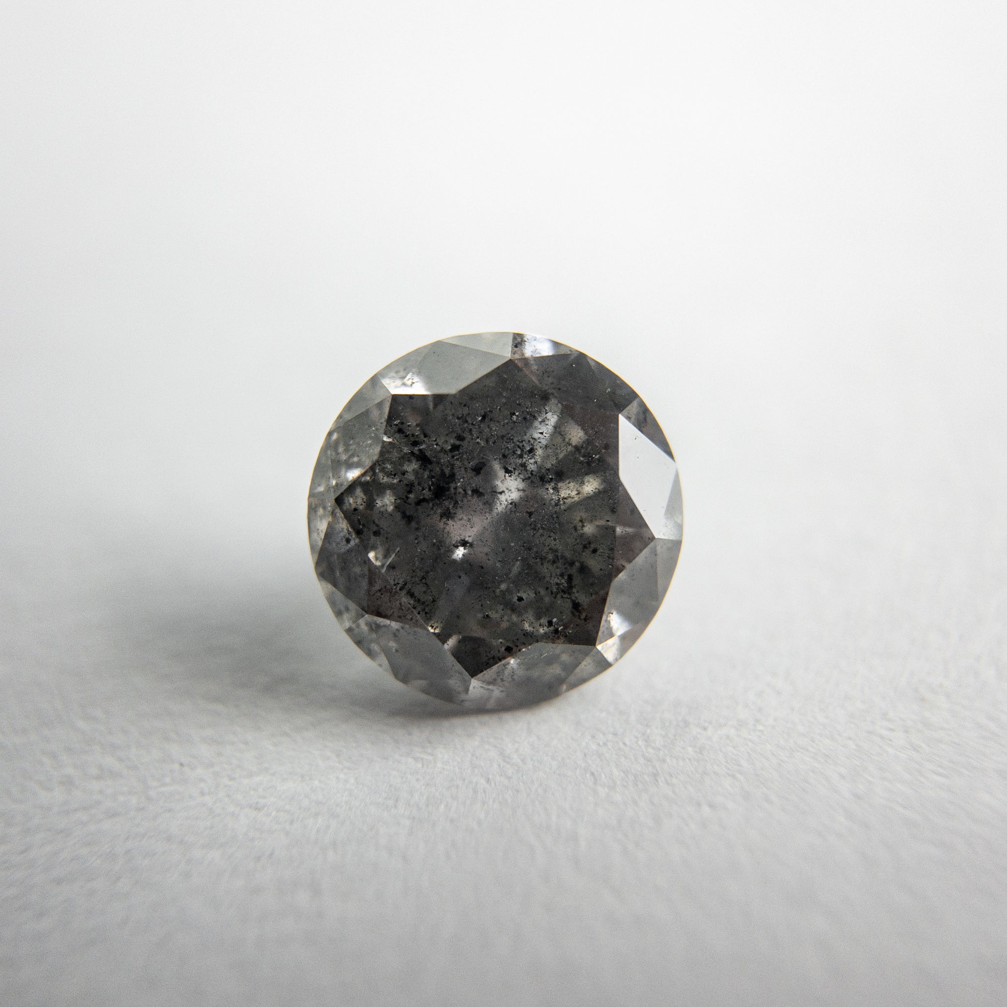 1.27ct 6.83x6.80x4.15mm Round Brilliant 18115-04 - Misfit Diamonds