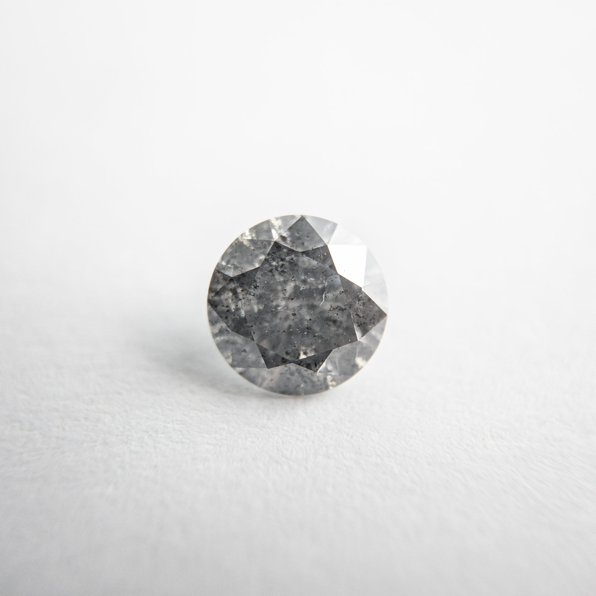 0.68ct 5.65x5.64x3.42mm Round Brilliant 18118-09 - Misfit Diamonds