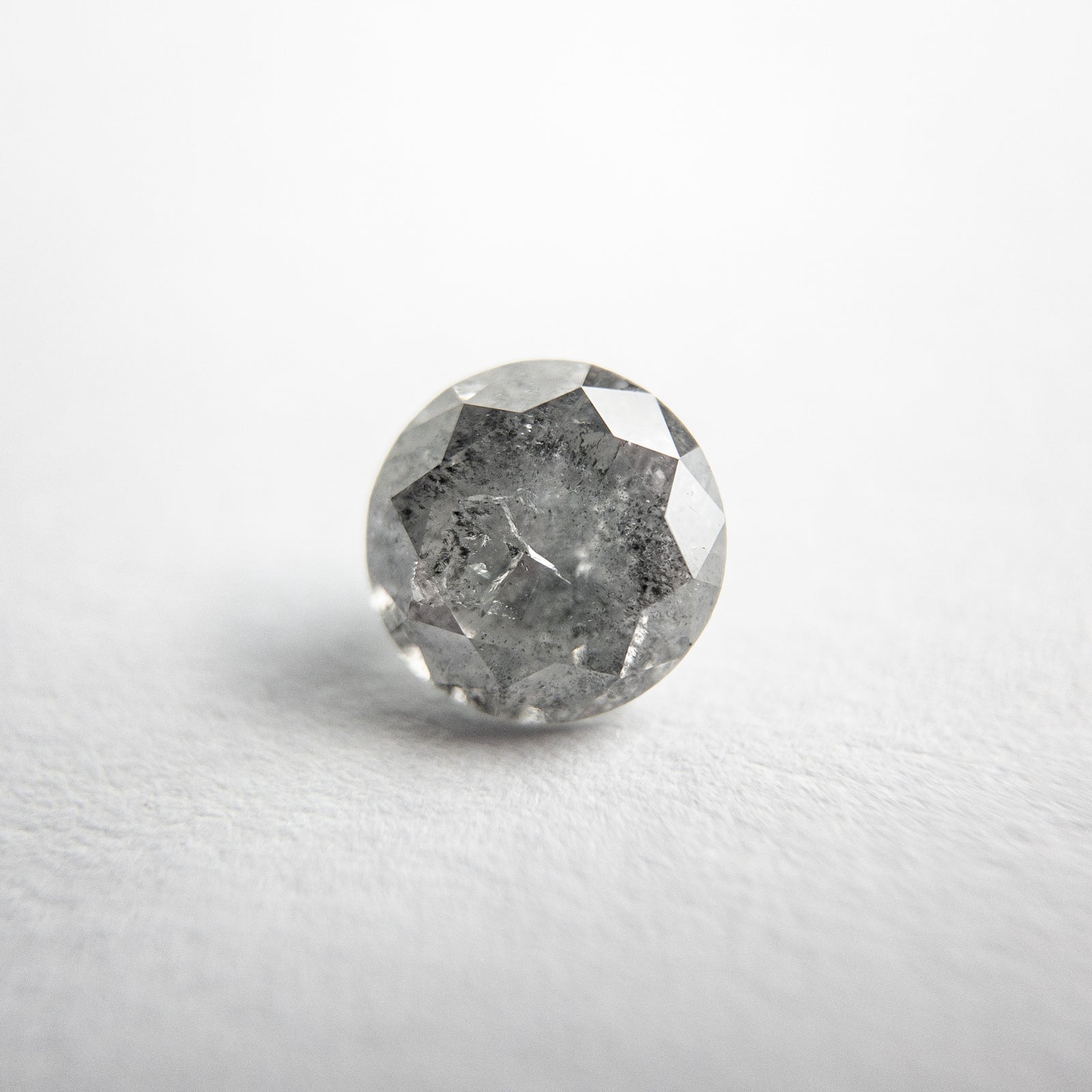0.93ct 6.02x5.98x3.83mm Round Brilliant 18118-10 - Misfit Diamonds