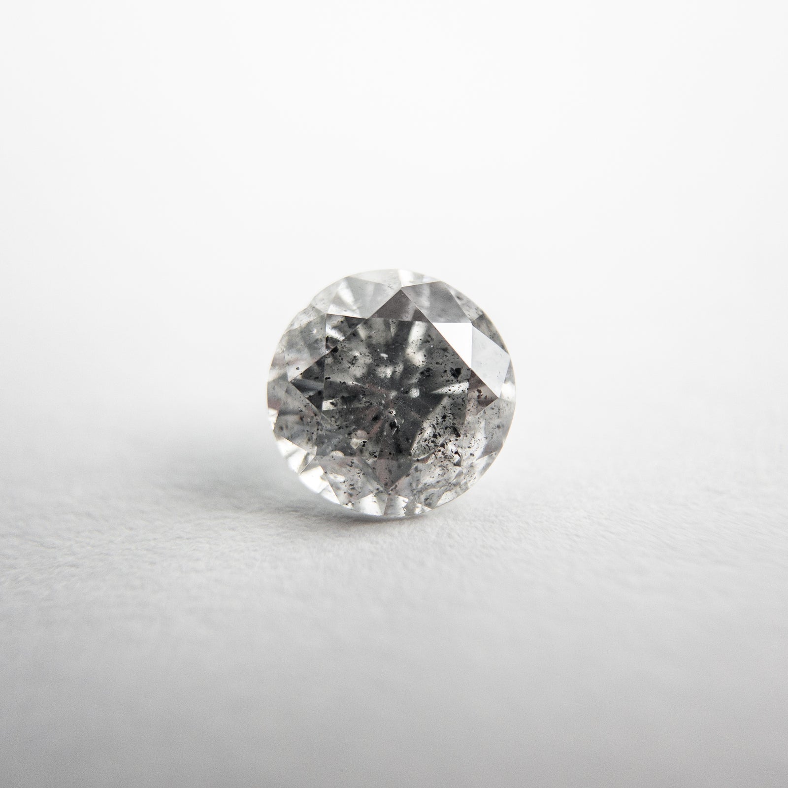 0.73ct 5.63x5.57x3.67mm Round Brilliant 18118-13 - Misfit Diamonds