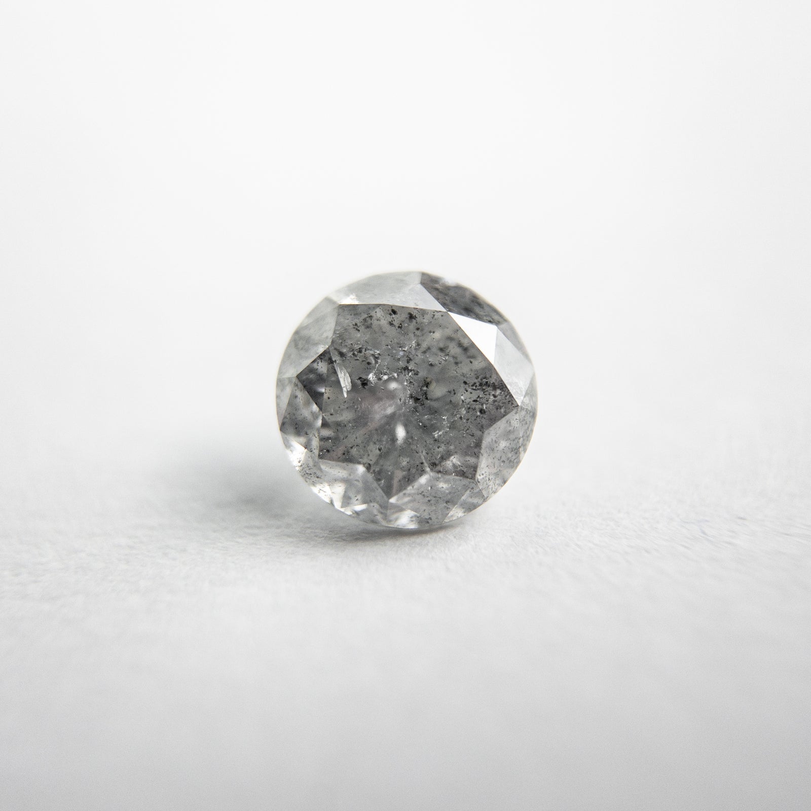0.91ct 5.87x5.86x3.84mm Round Brilliant 18118-14 - Misfit Diamonds