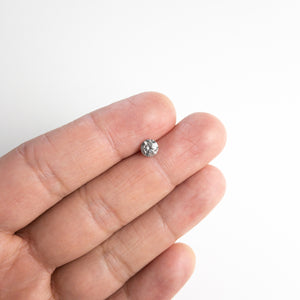 0.71ct 5.65x5.62x3.43mm Round Brilliant 18118-24 - Misfit Diamonds