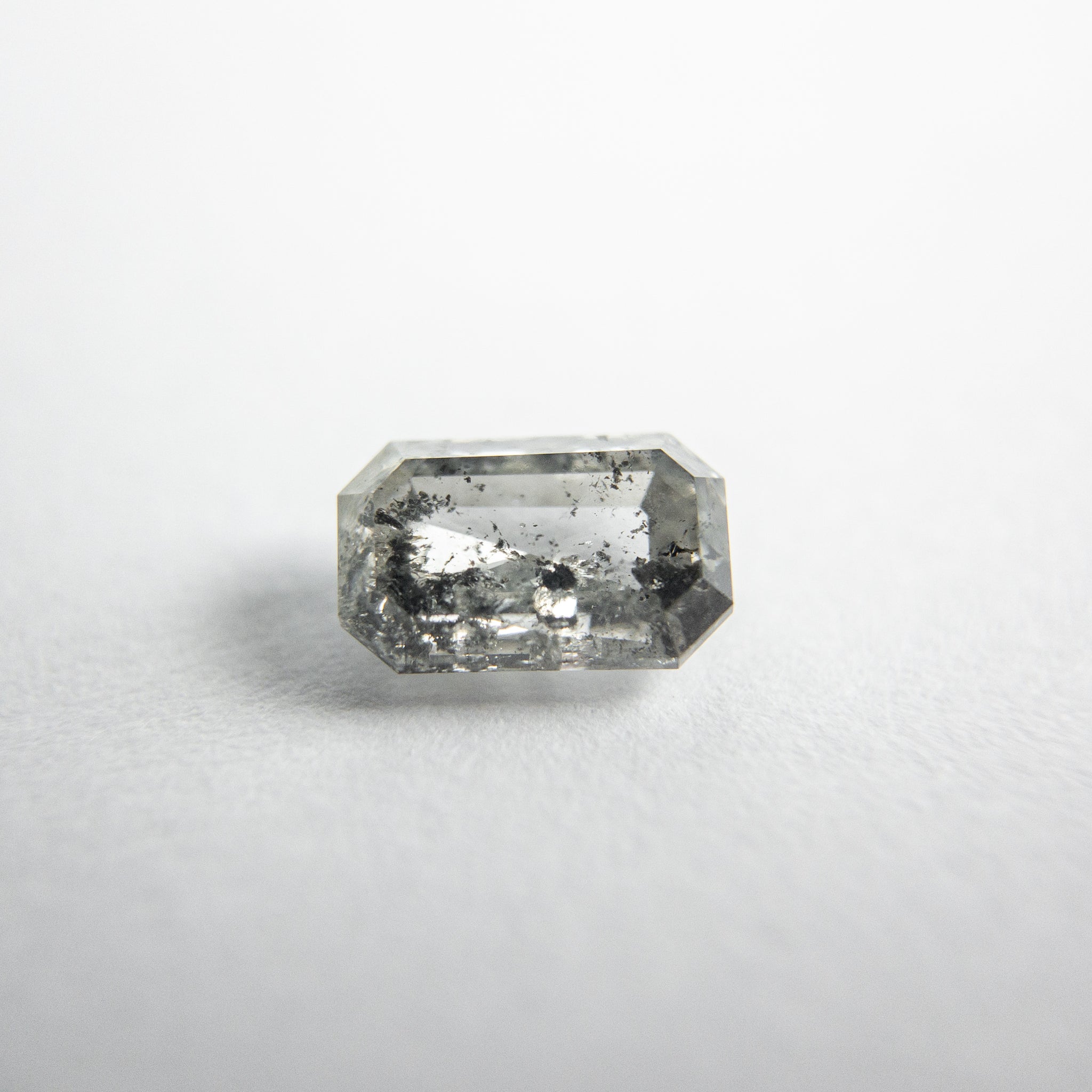 0.65ct 6.27x3.88x2.36mm Emerald Cut 18123-01 - Misfit Diamonds