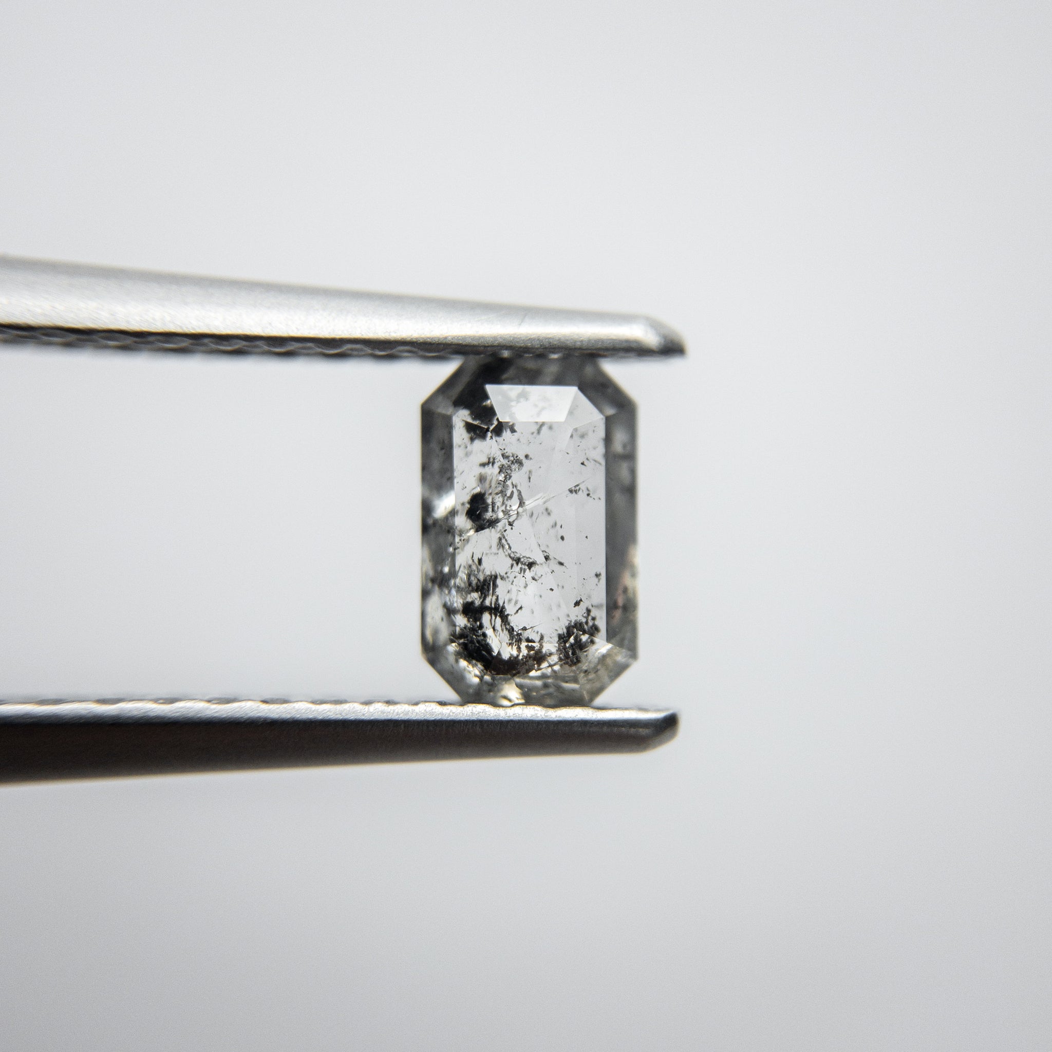 0.65ct 6.27x3.88x2.36mm Emerald Cut 18123-01 - Misfit Diamonds