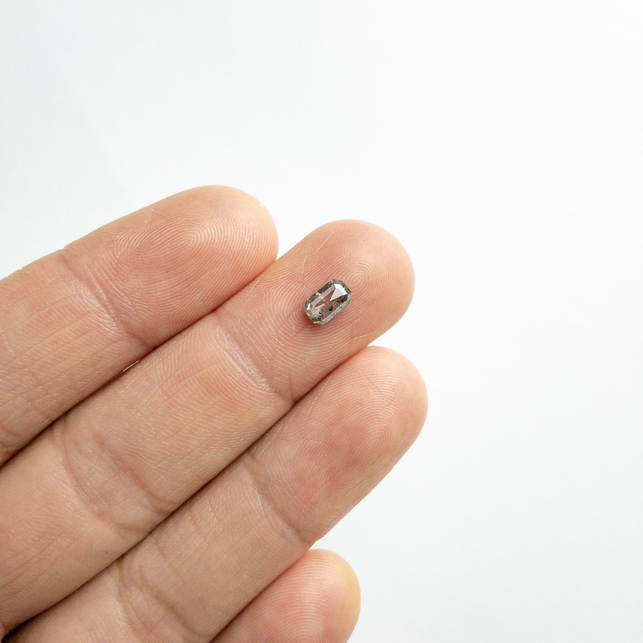 0.65ct 6.27x3.88x2.36mm Emerald Cut 18123-01 - Misfit Diamonds