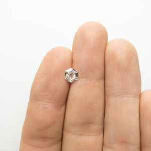 0.77ct 6.86x5.84x2.69mm VS1/VS2 J Hexagon Step Cut 18129-03 - Misfit Diamonds