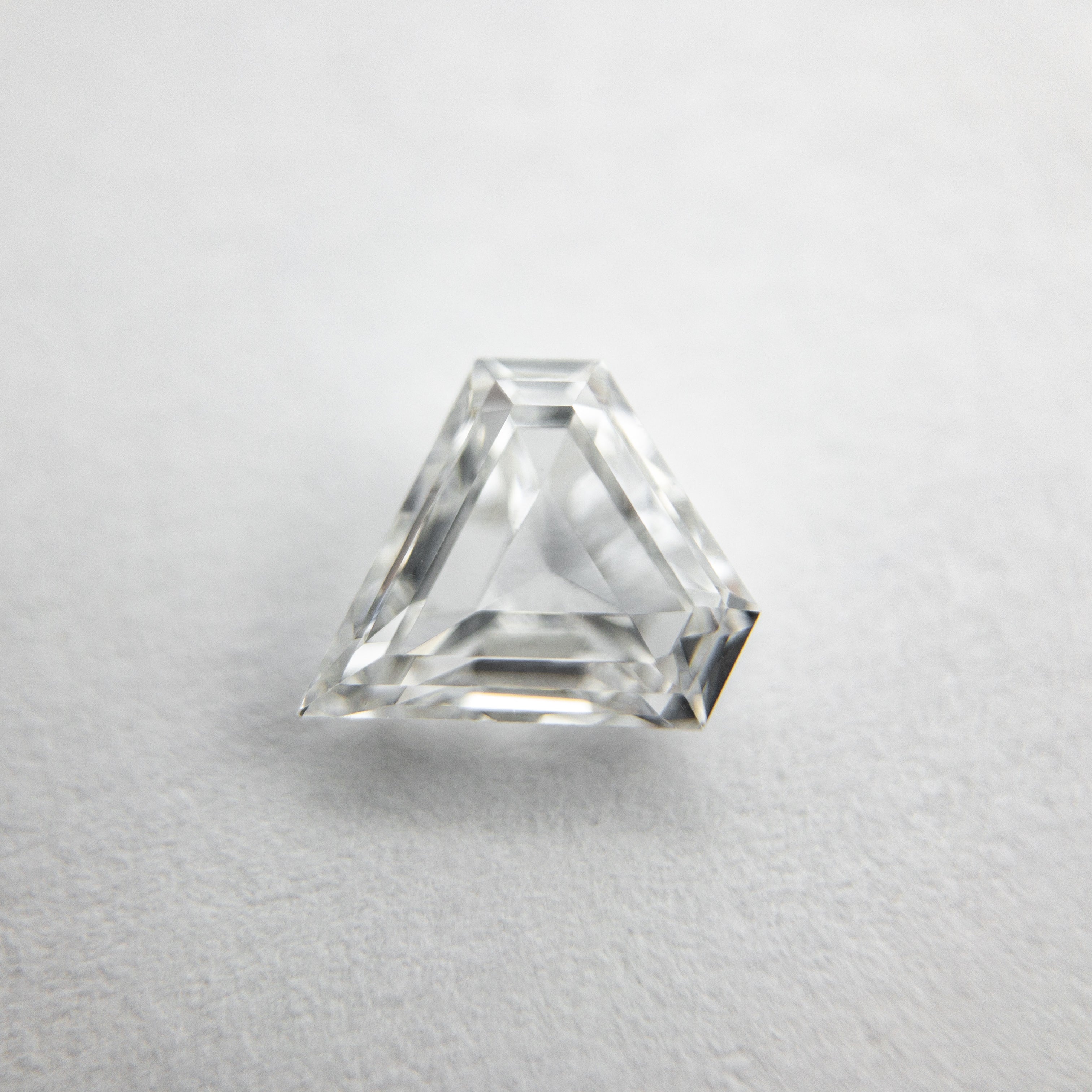 新版 0.64ct 6.57x6.44x2.34mm Misfit - 18129-09 Cut Step Shield その他