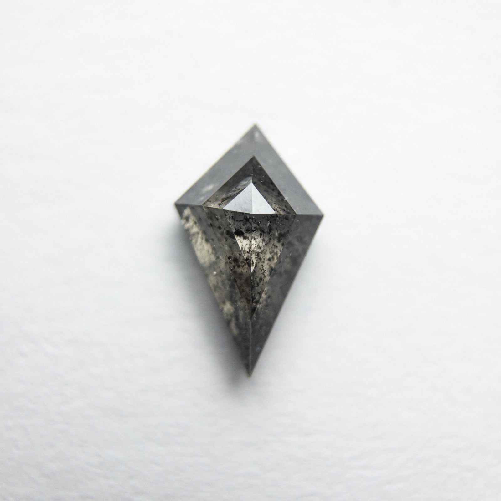 0.60ct 8.01x5.88x2.12mm Kite Rosecut 18167-11 - Misfit Diamonds