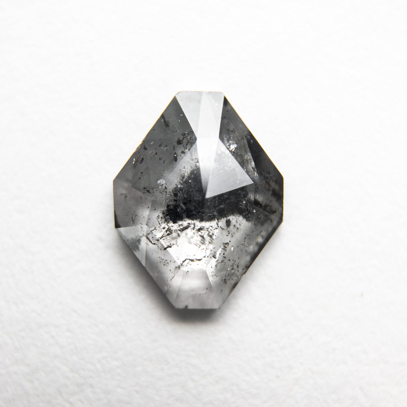 0.79ct 7.90x6.24x2.00mm Geometric Rosecut 18167-39 - Misfit Diamonds