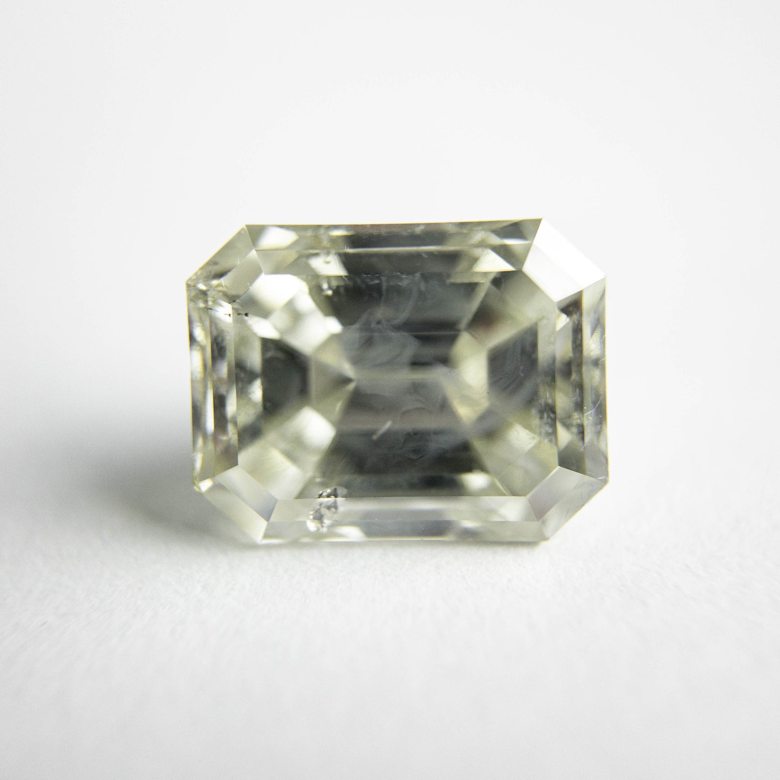 3.57ct 9.71x7.51x5.31mm SI2/I1 Emerald Step Cut 18249-02 - Misfit Diamonds