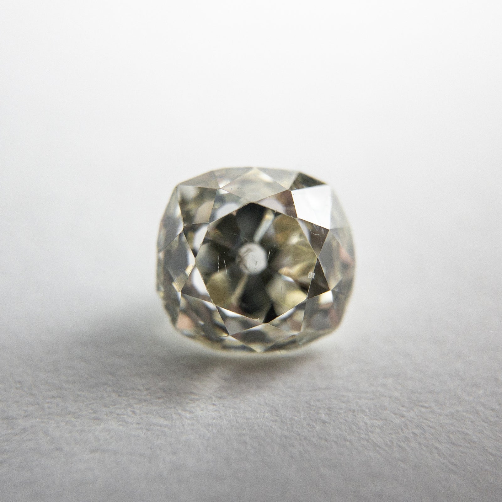 0.98ct 5.77x5.37x4.03mm SI2 O-P Antique Old Mine Cut 18254-04 - Misfit Diamonds