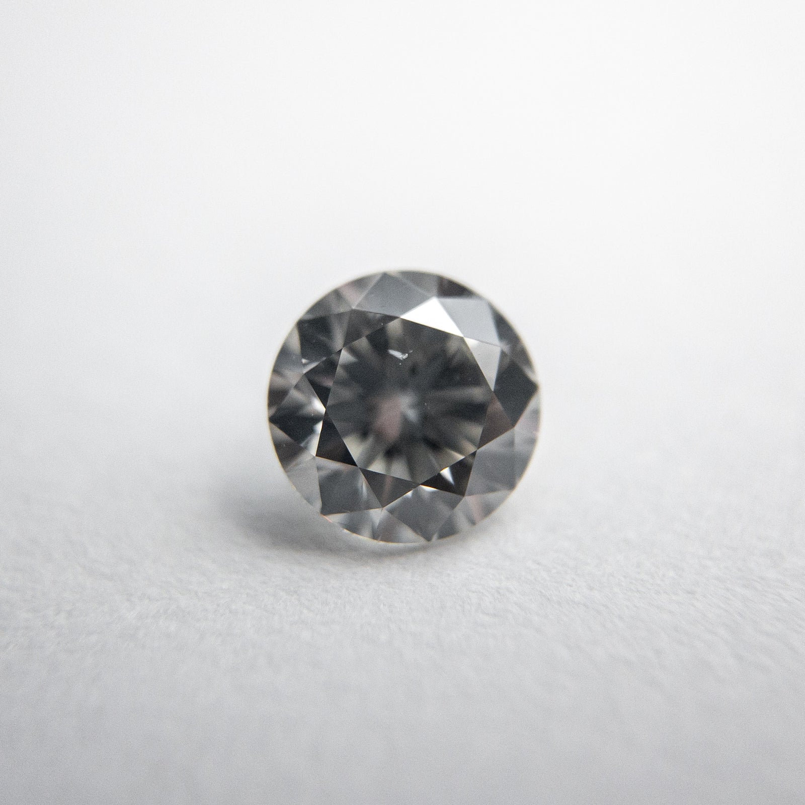 0.50ct 5.07x5.05x3.09mm Fancy Grey Round Brilliant 18273-03 - Misfit Diamonds