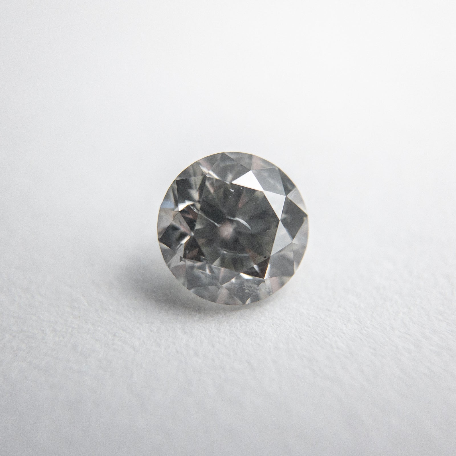 0.60ct 5.26x5.23x3.35mm Fancy Grey Round Brilliant 18273-04 - Misfit Diamonds