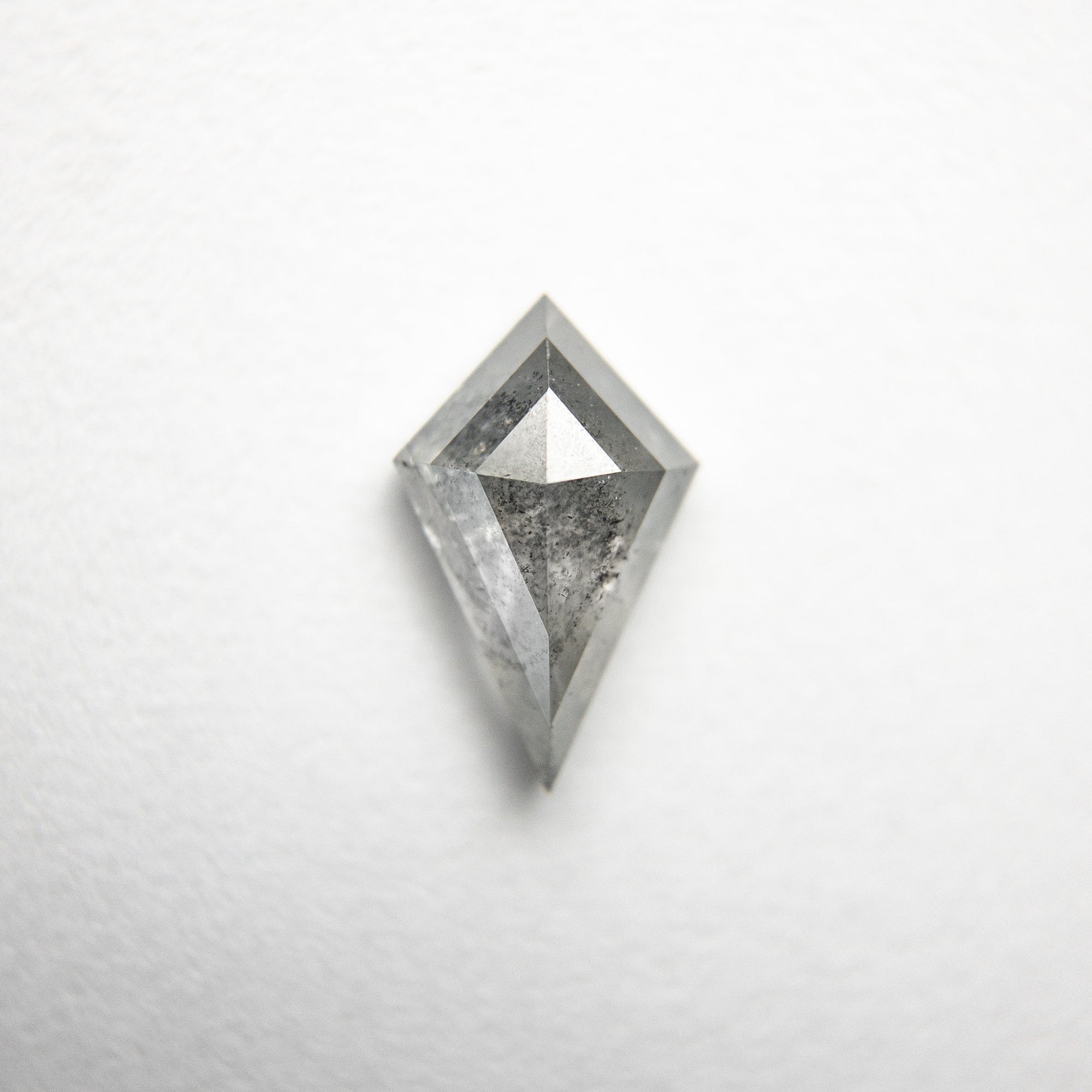 0.63ct 8.03x5.02x2.64mm Kite Rosecut 18285-01 - Misfit Diamonds