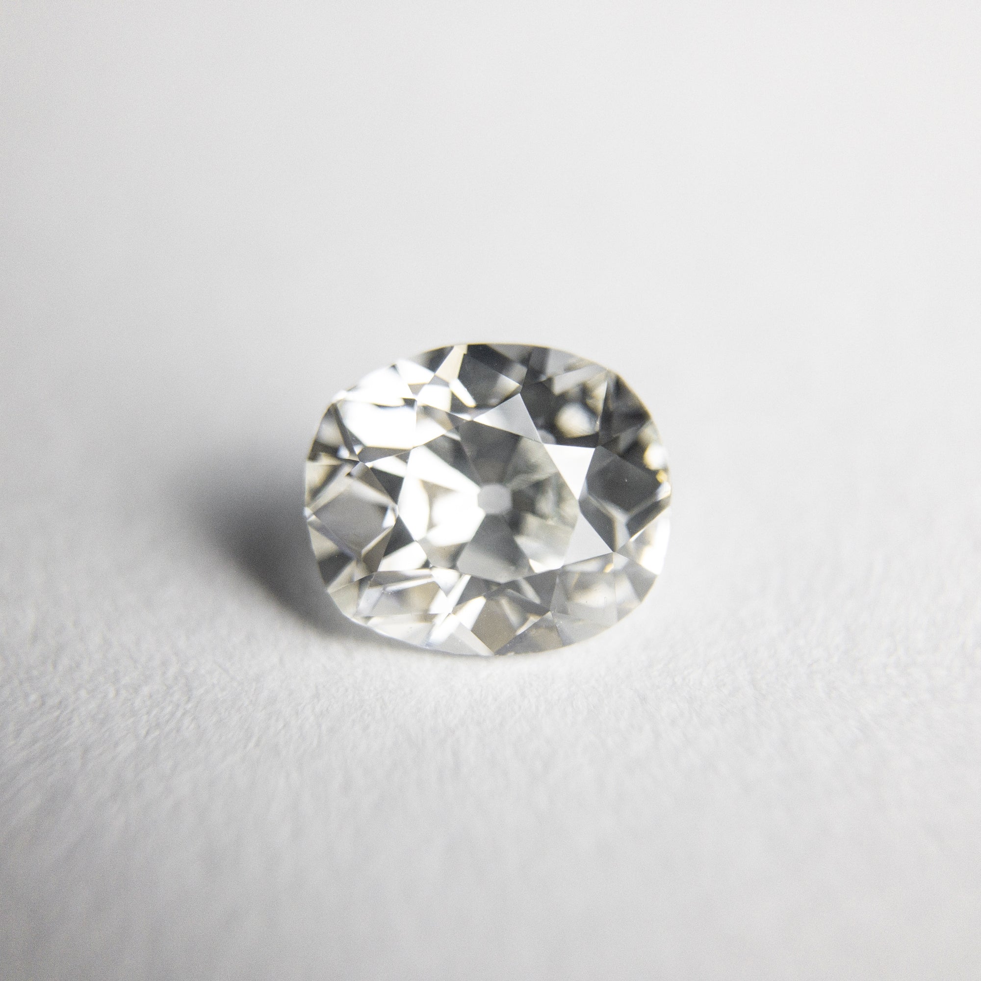 0.72ct 6.01x5.13x3.31mm Antique Old Mine Cut 18337-05 - Misfit Diamonds